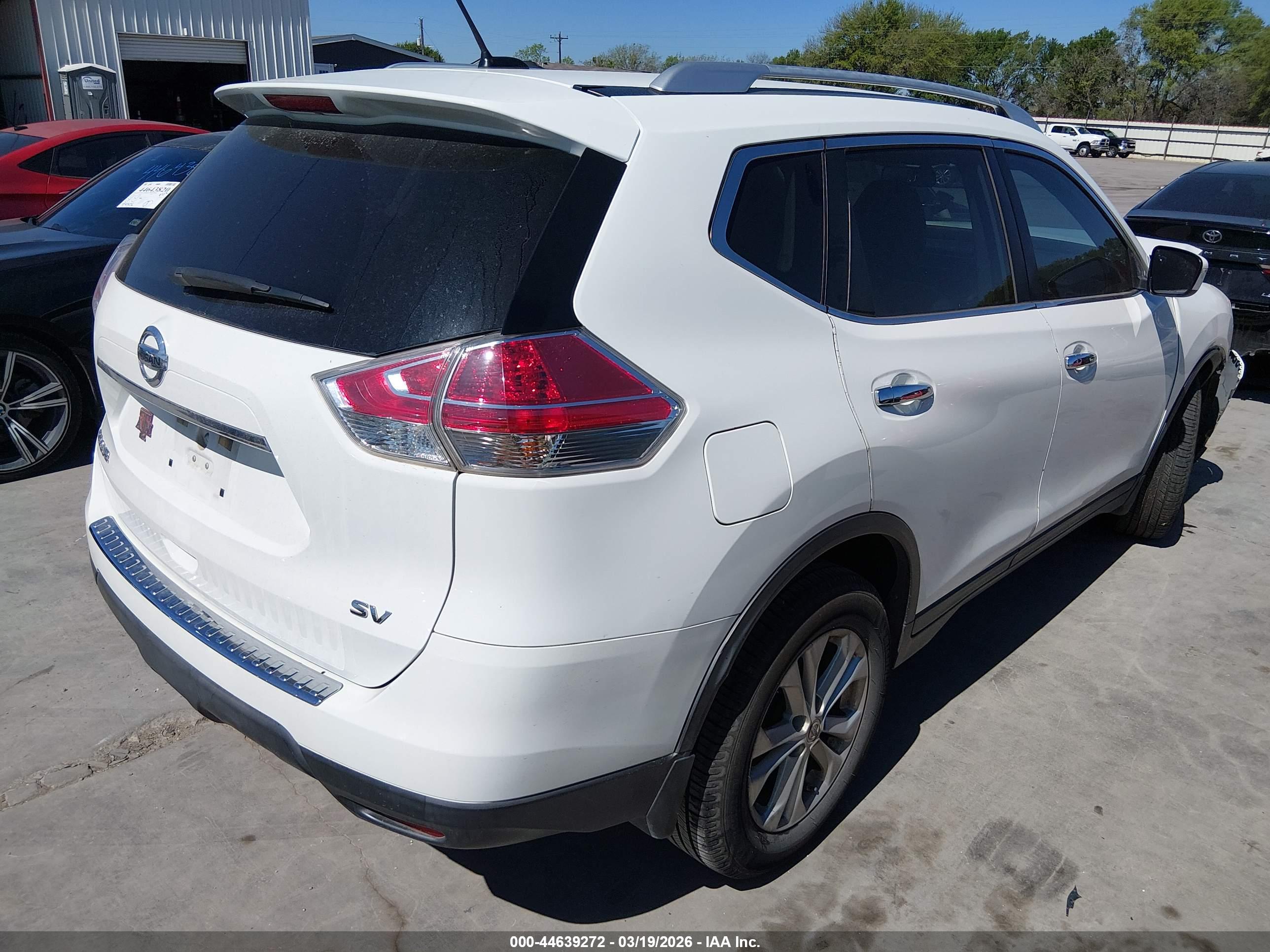NISSAN ROGUE image 4