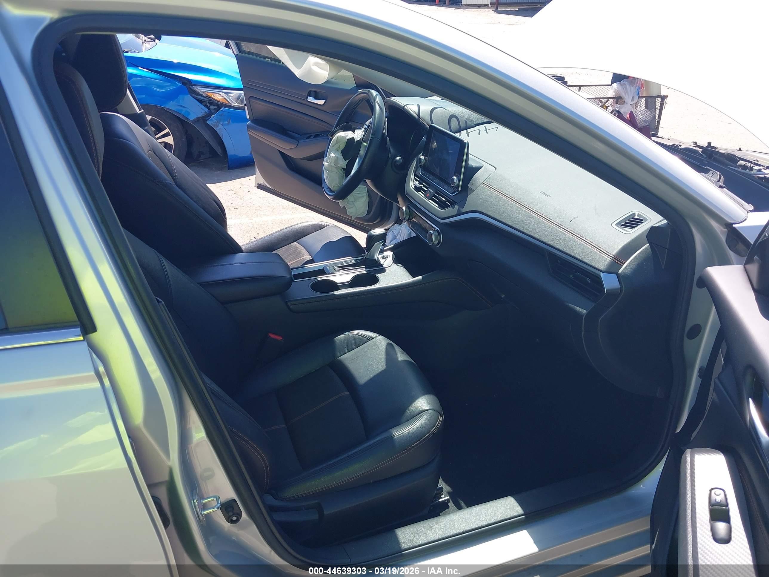 NISSAN ALTIMA image 5
