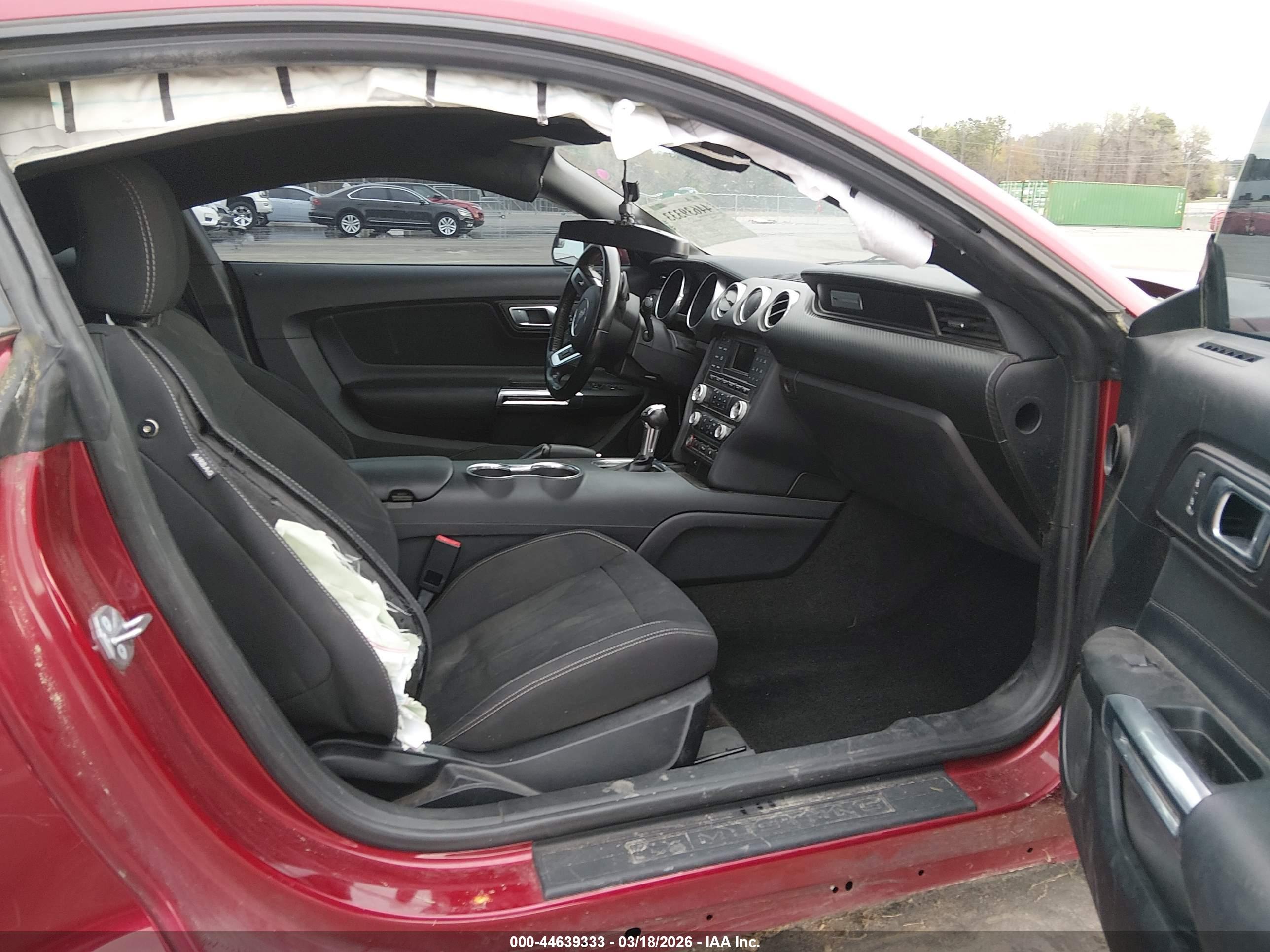 FORD MUSTANG image 5
