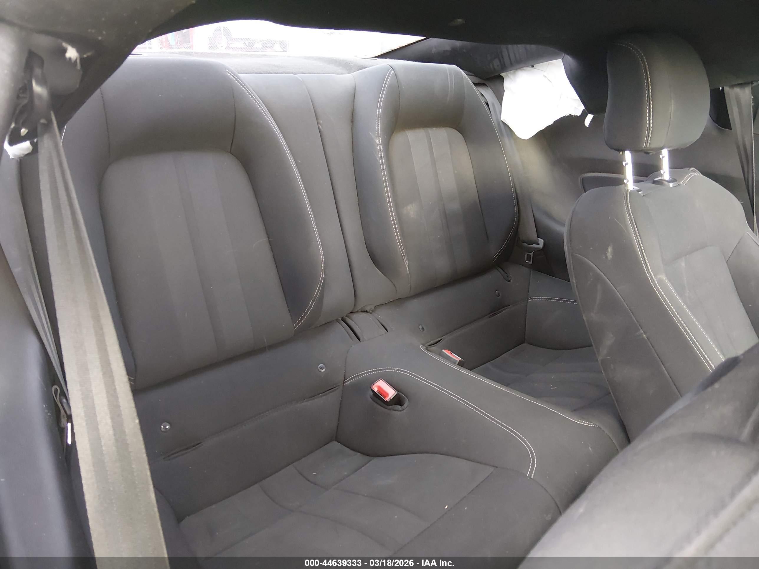 FORD MUSTANG image 8