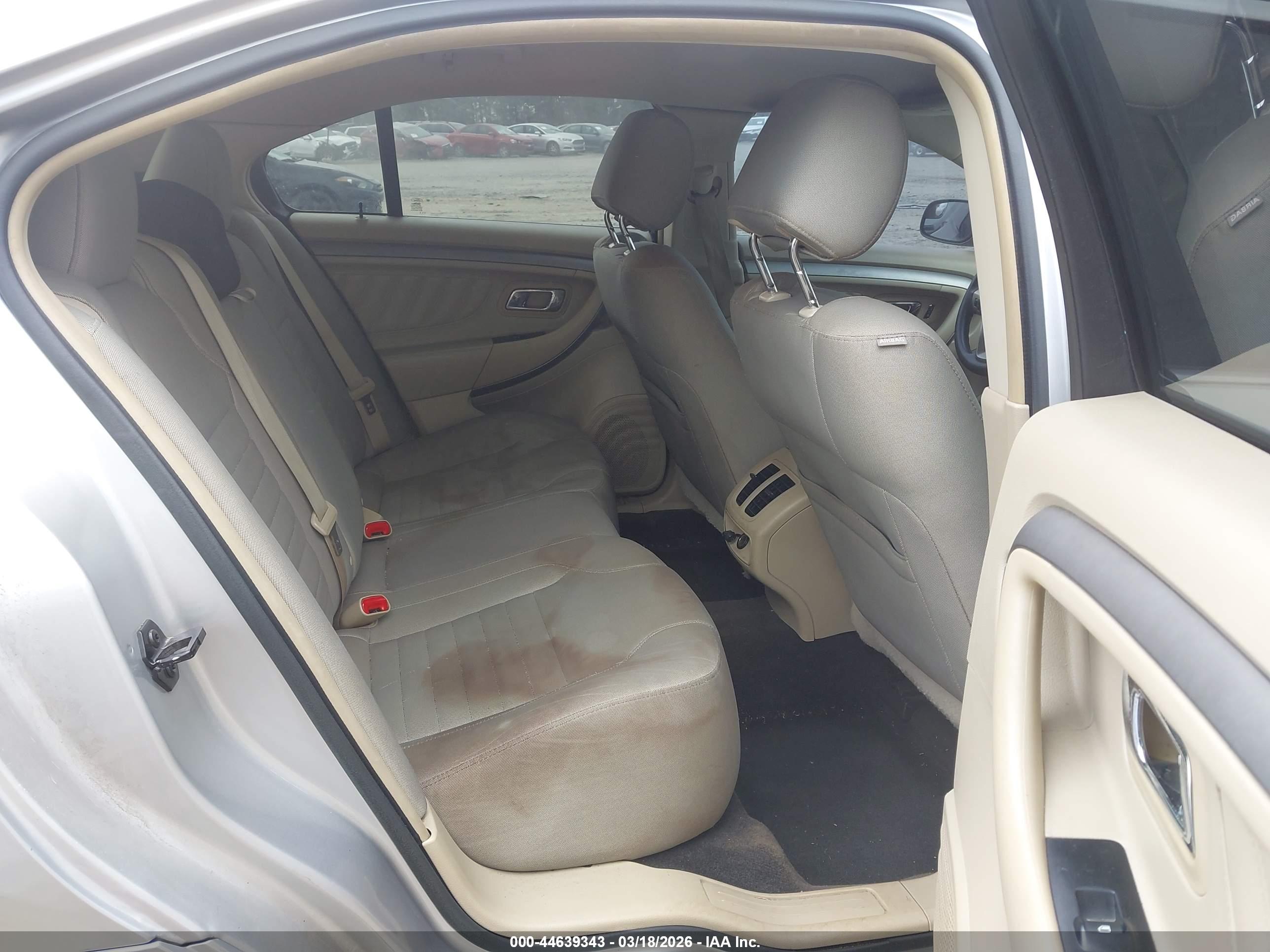 FORD TAURUS image 8
