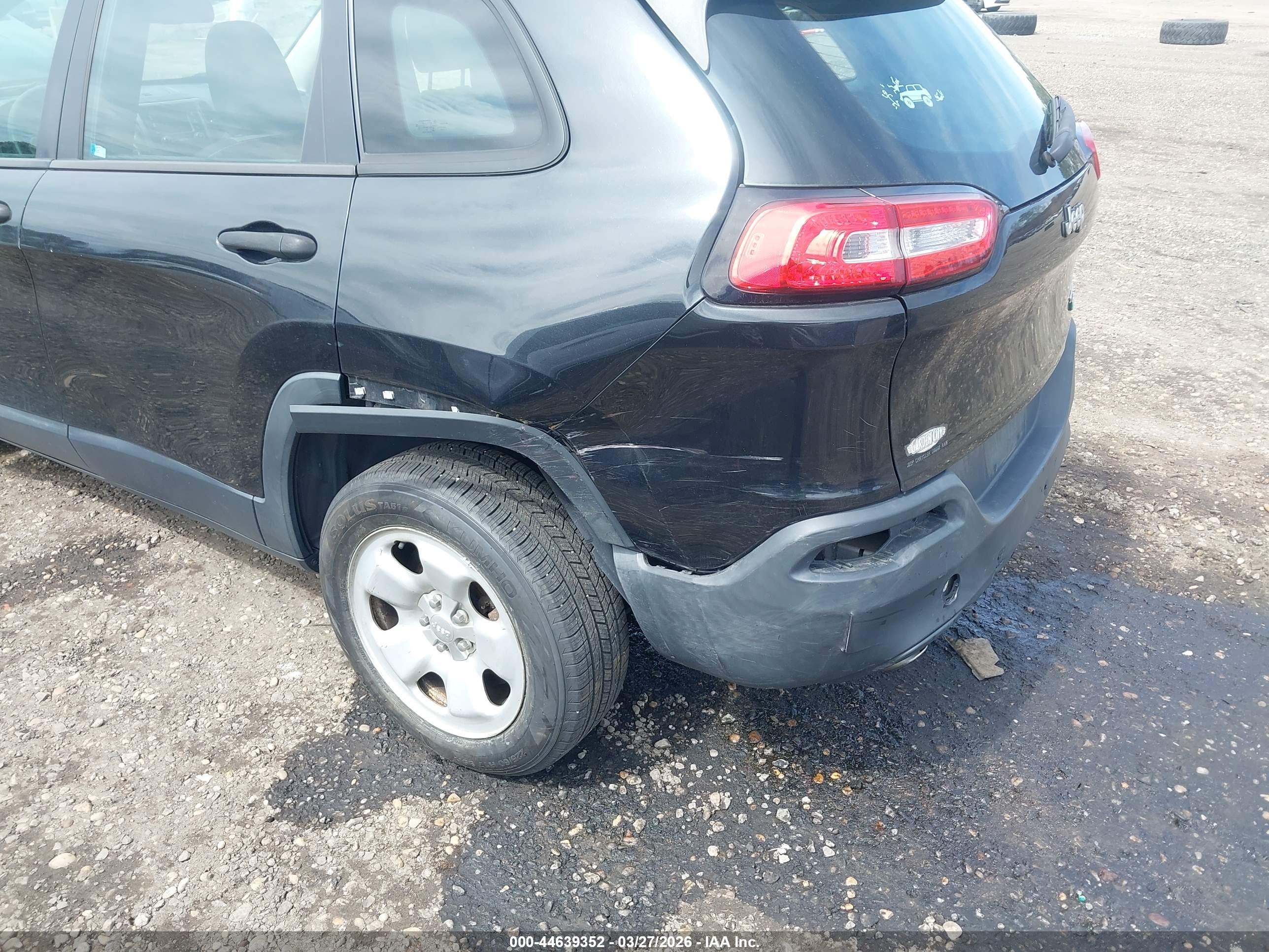 JEEP CHEROKEE image 6