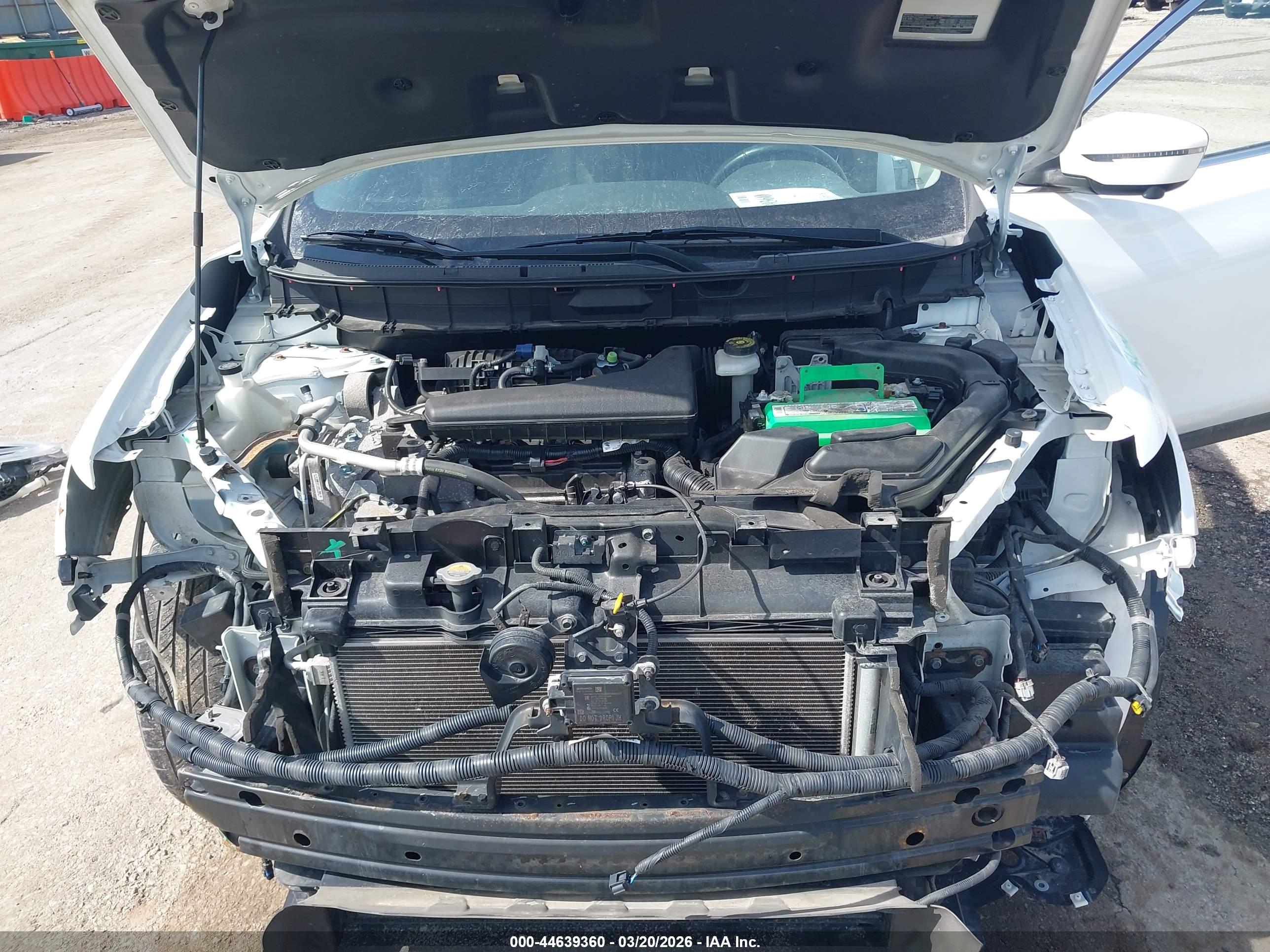NISSAN ROGUE image 10