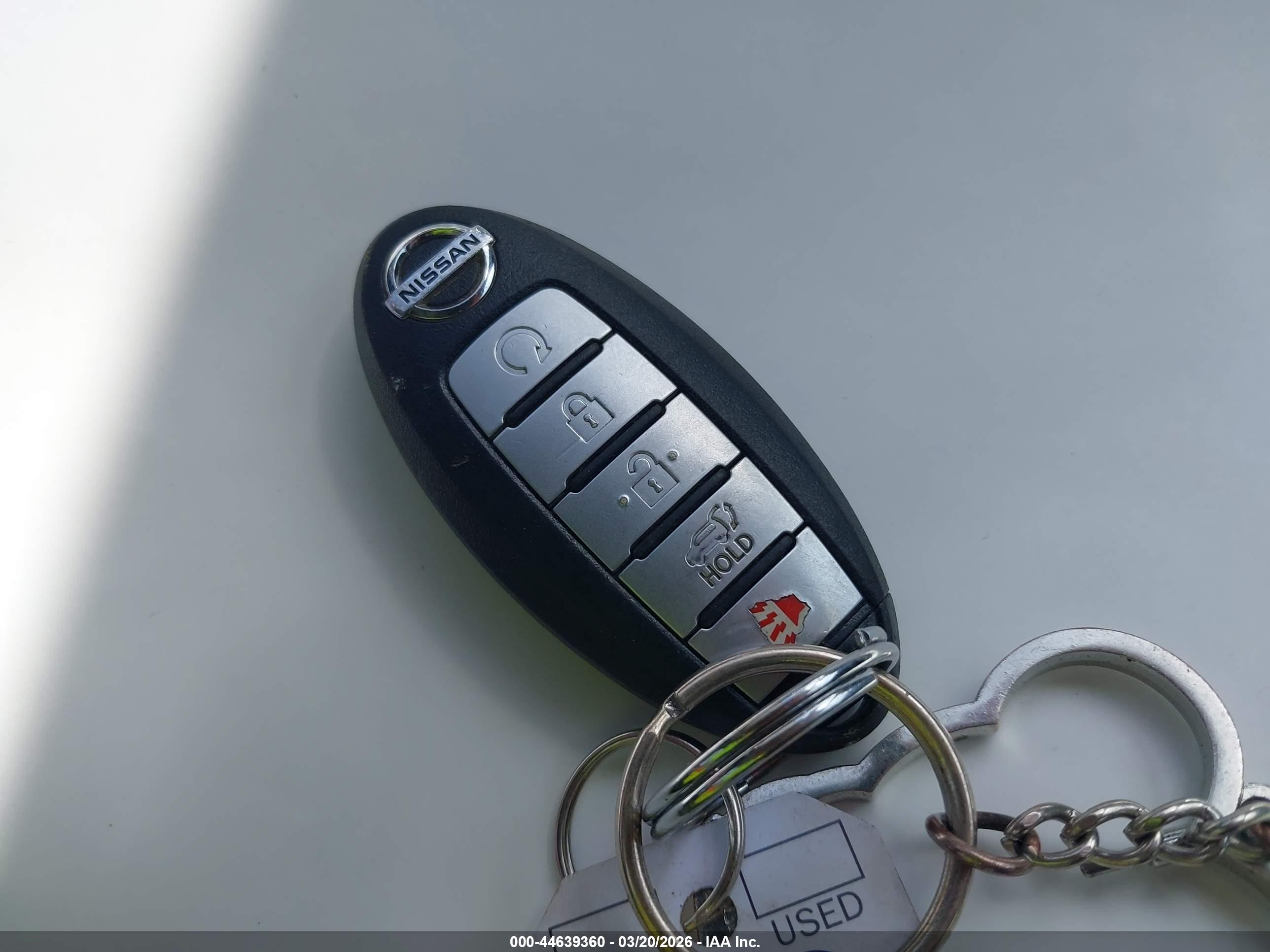 NISSAN ROGUE image 11
