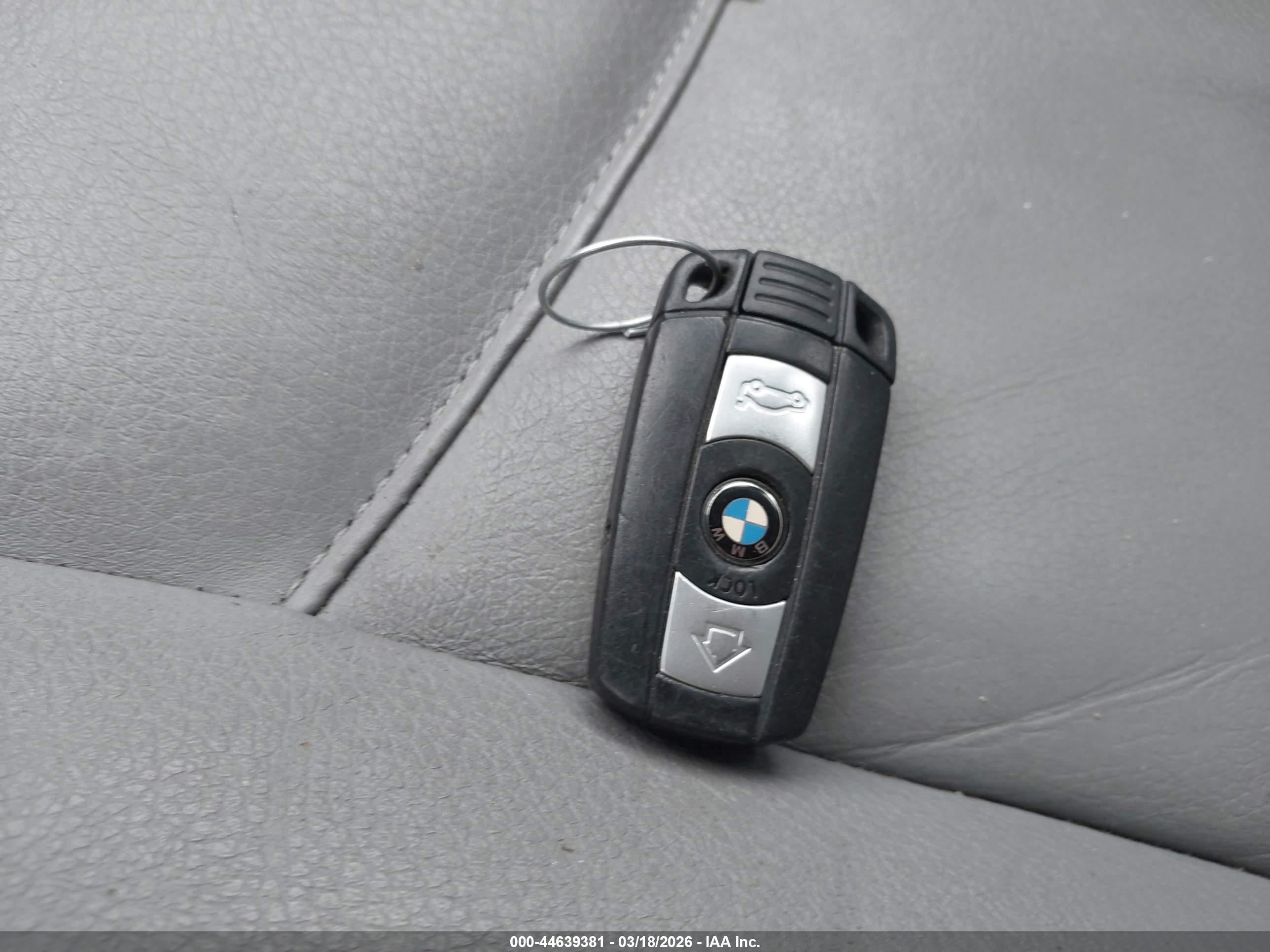 BMW 328I image 11