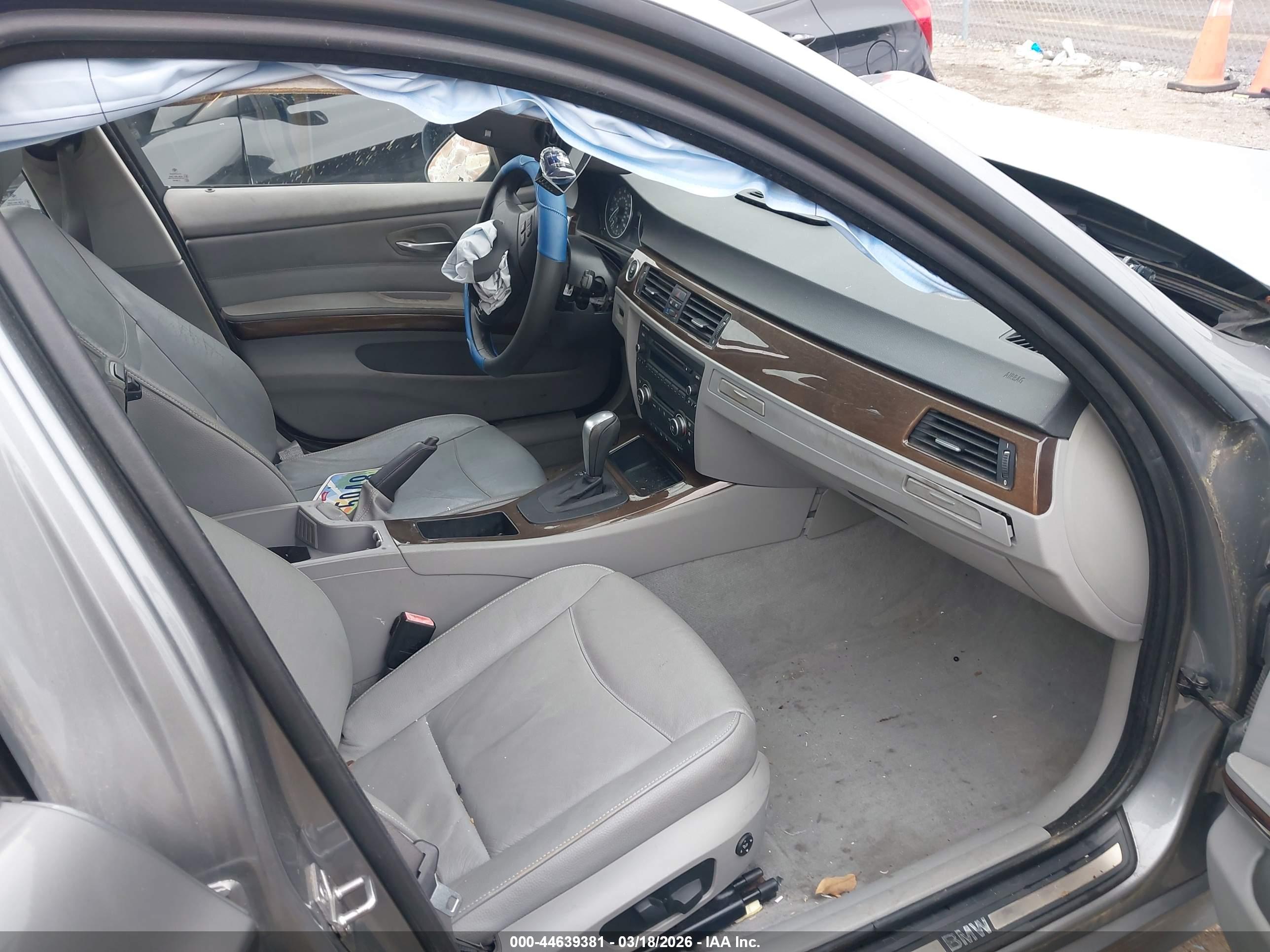 BMW 328I image 5