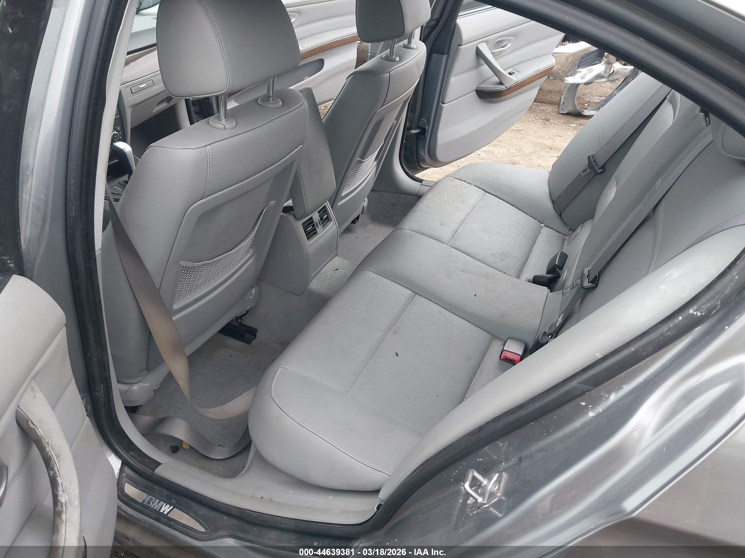 BMW 328I image 8