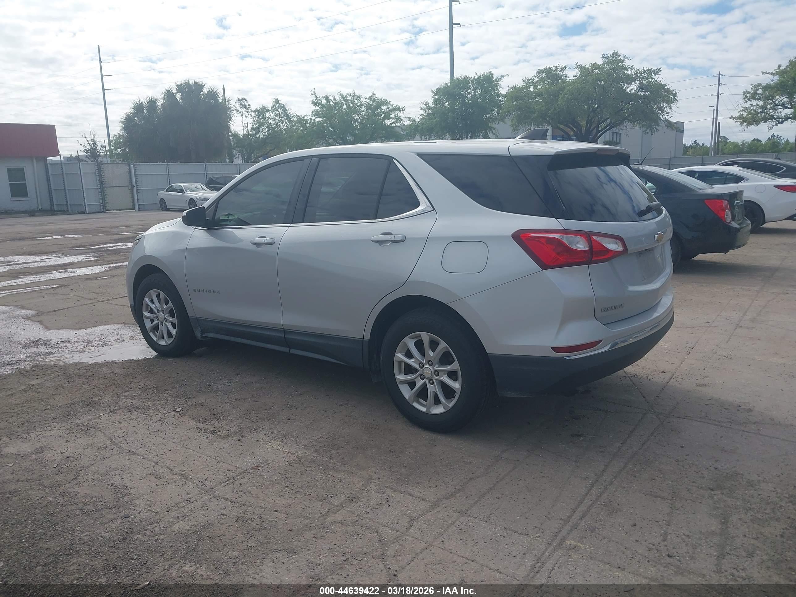 CHEVROLET EQUINOX image 3