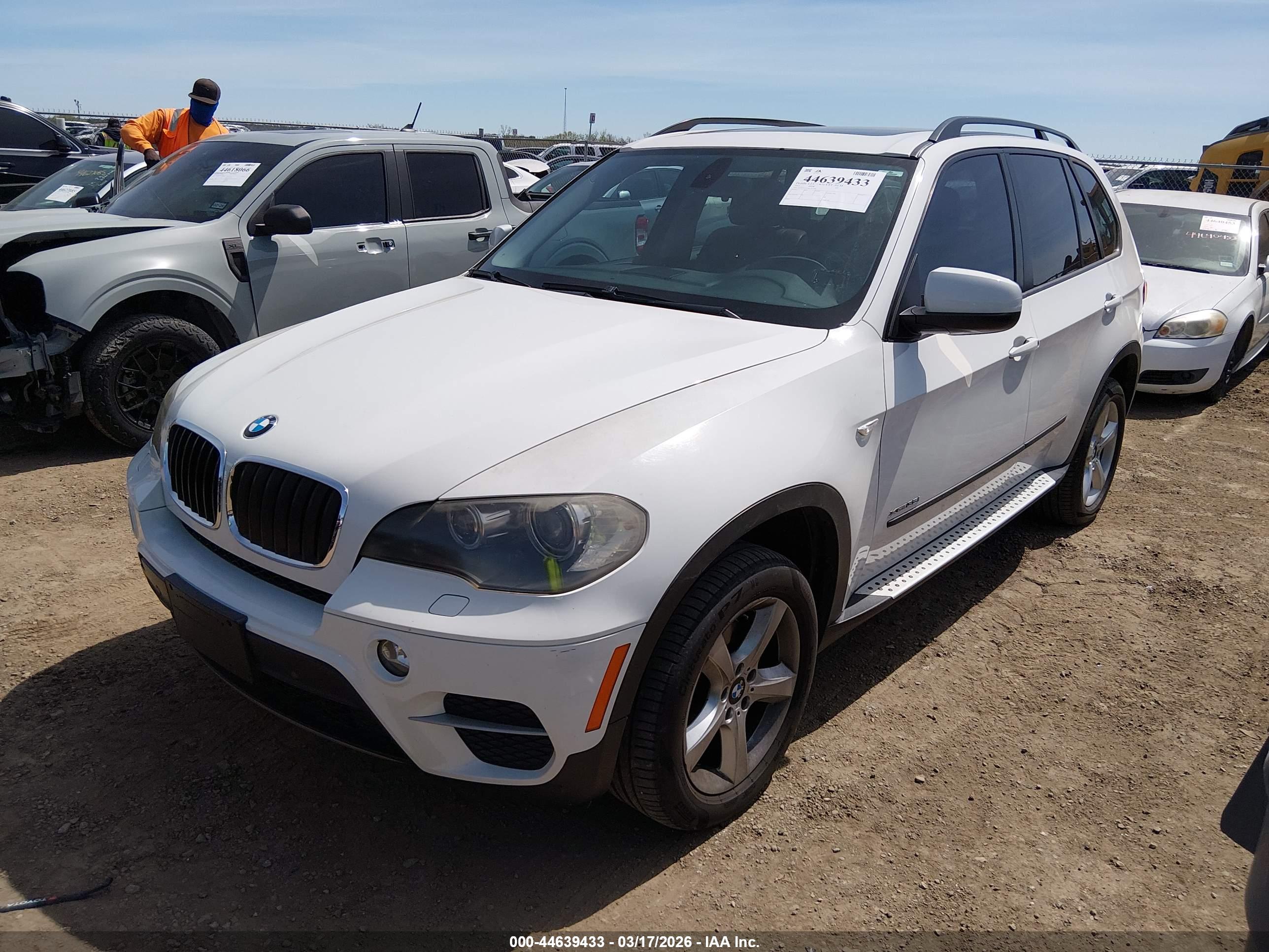 BMW X5 image 2
