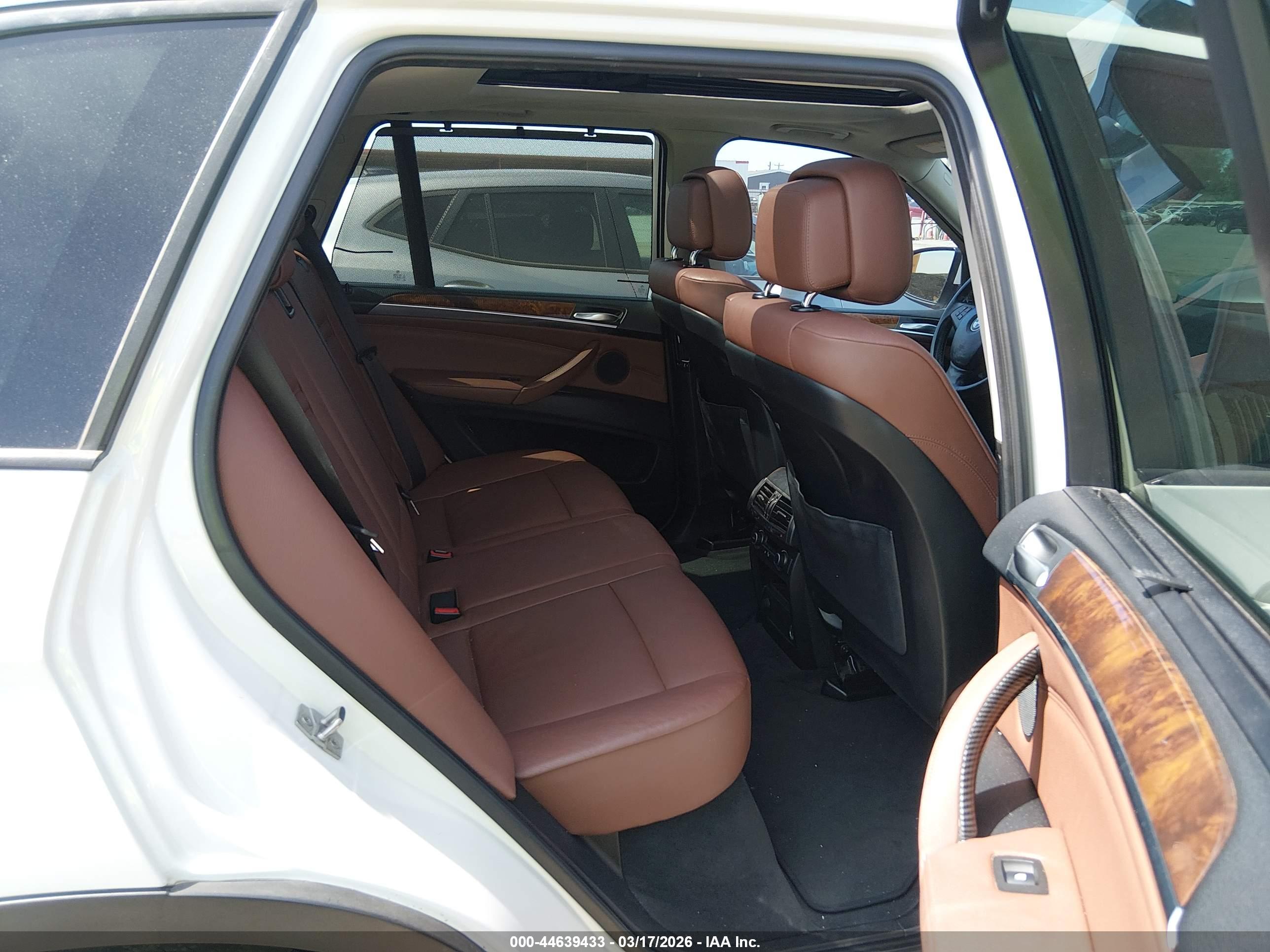 BMW X5 image 8