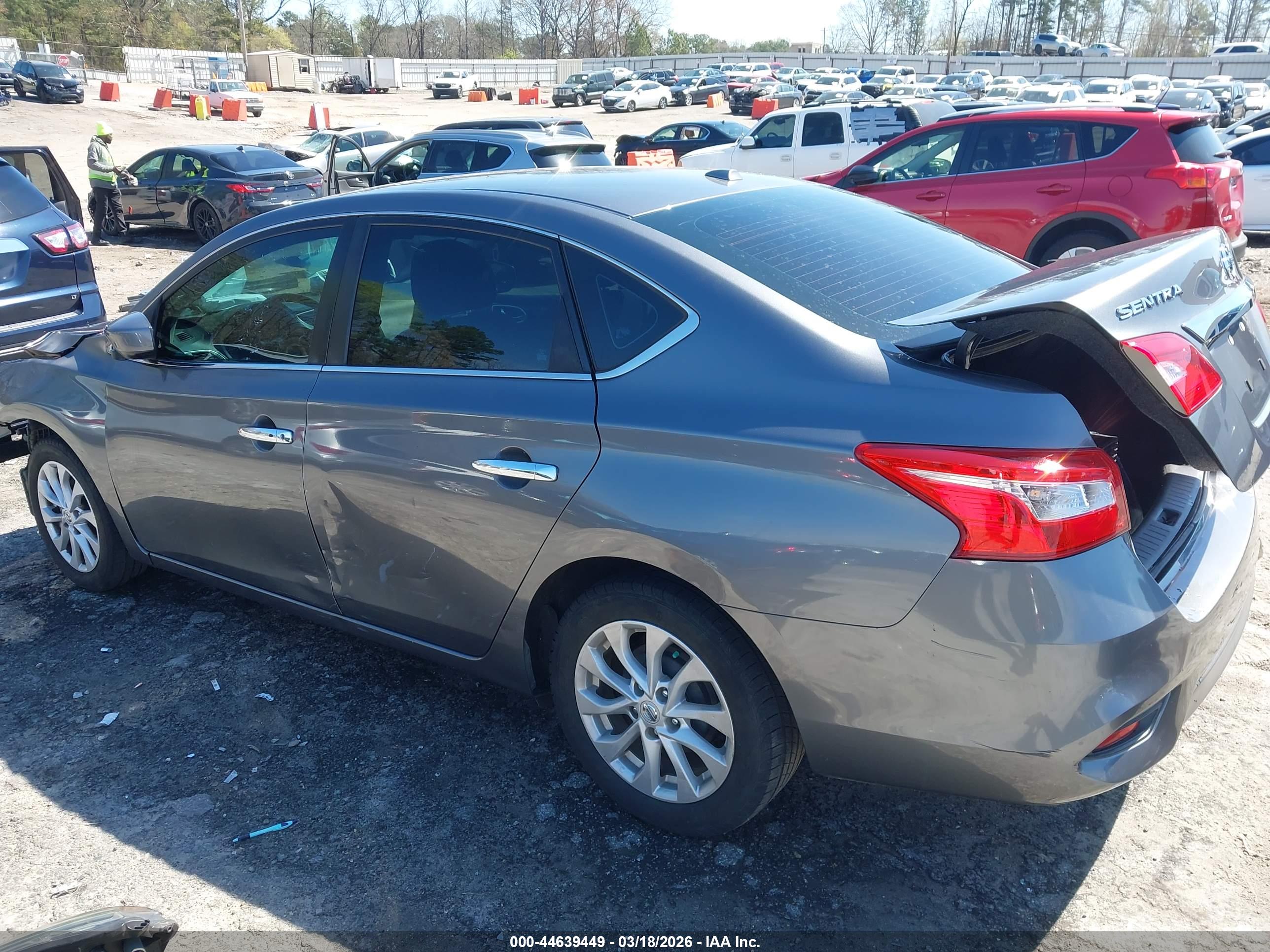 NISSAN SENTRA image 3