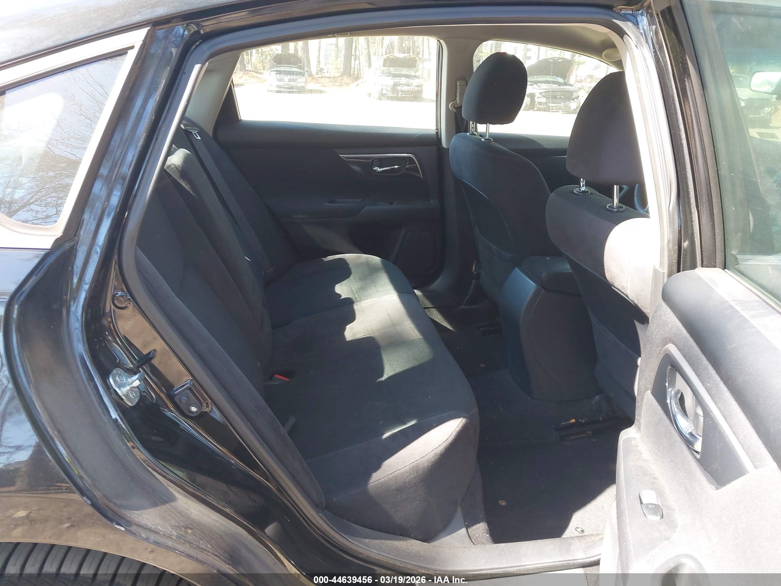 NISSAN ALTIMA image 8