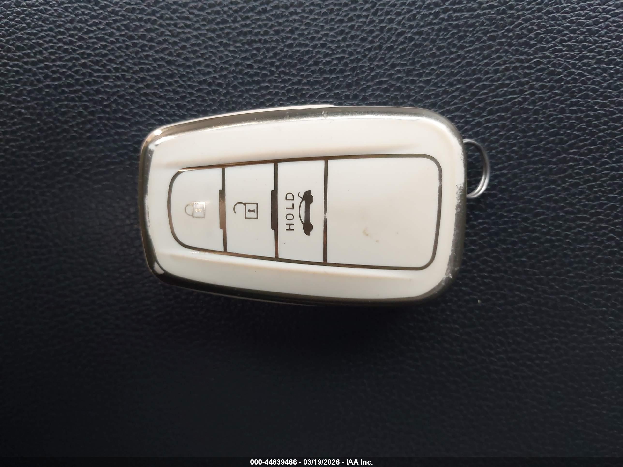 TOYOTA HIGHLANDER image 11