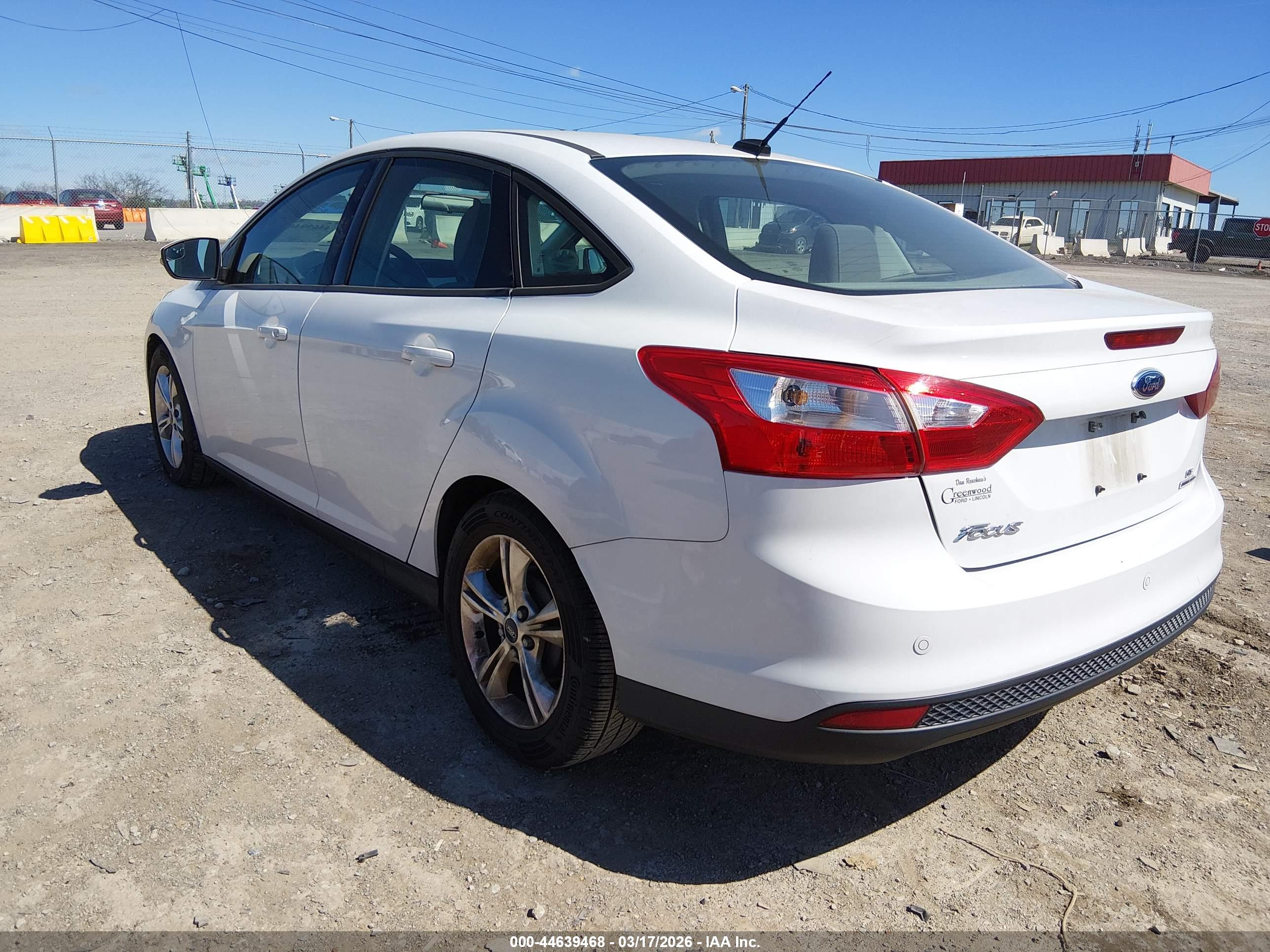 FORD FOCUS image 3