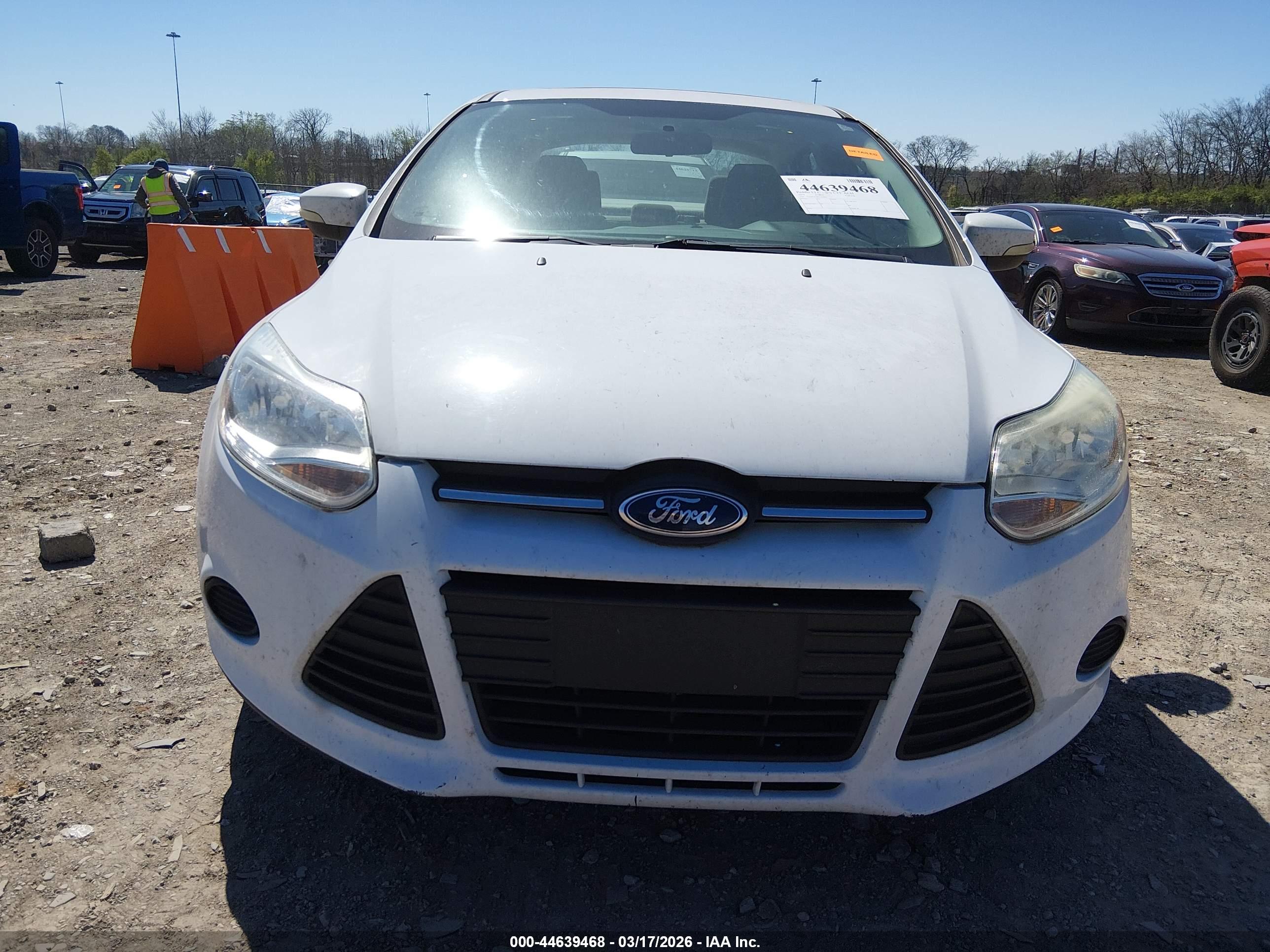 FORD FOCUS image 6