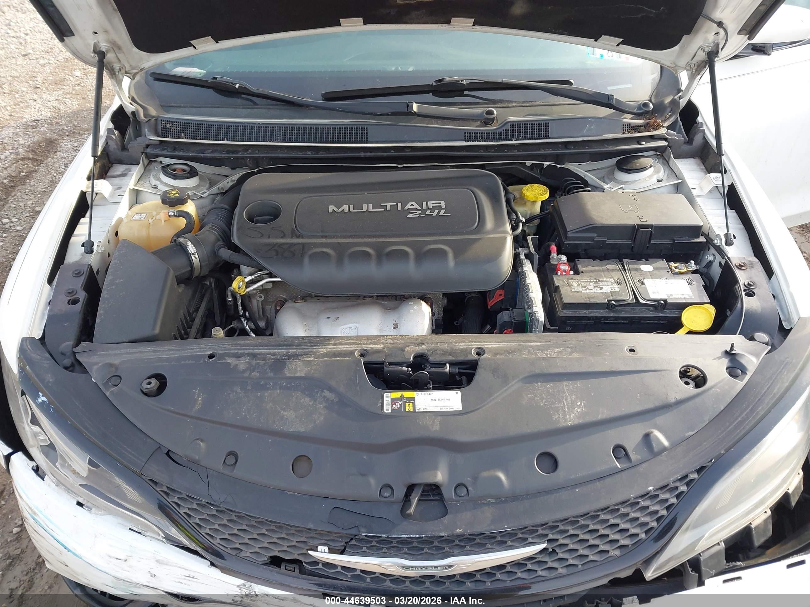 CHRYSLER 200 image 10