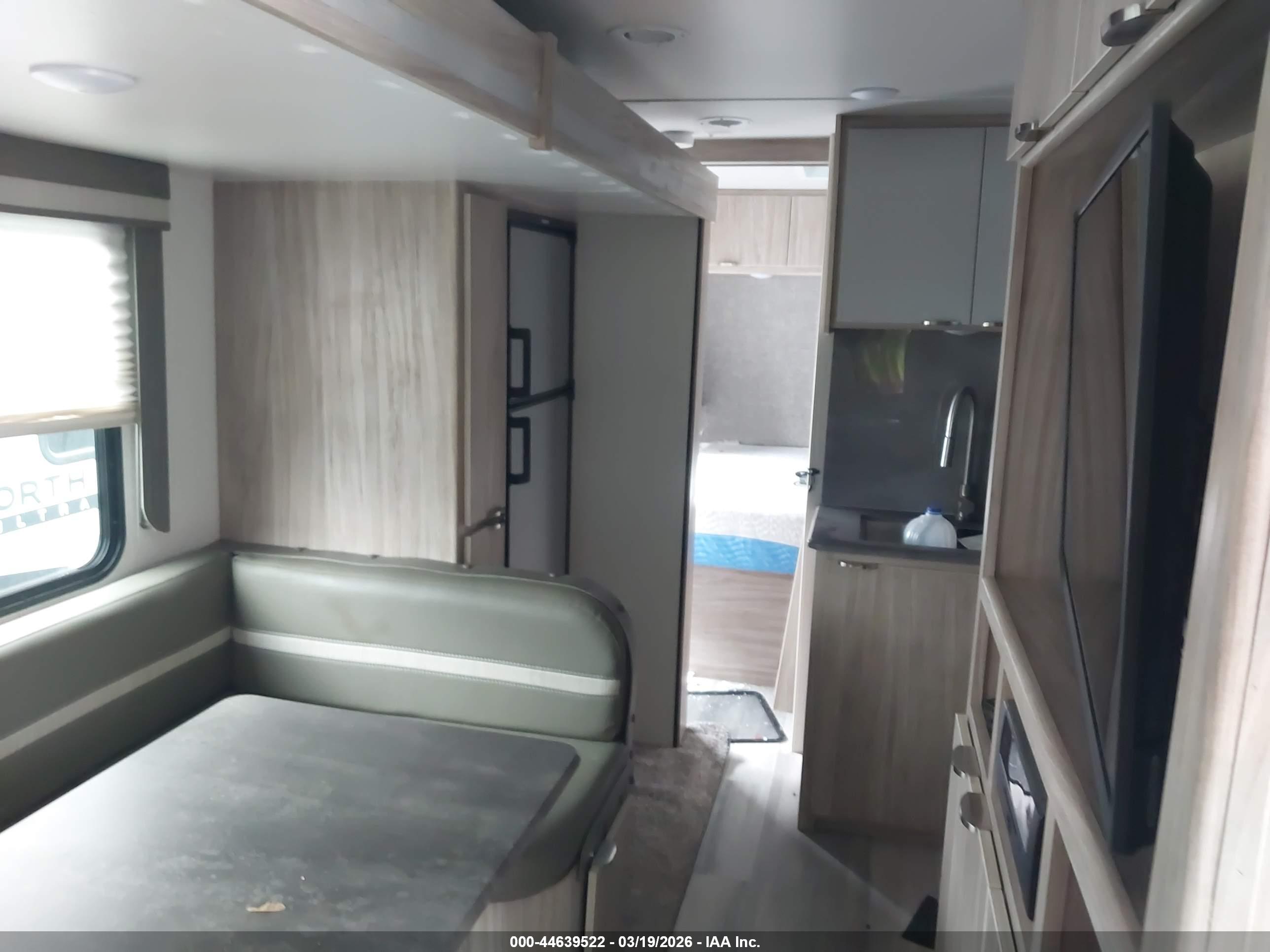 WINNEBAGO MINNIE image 5