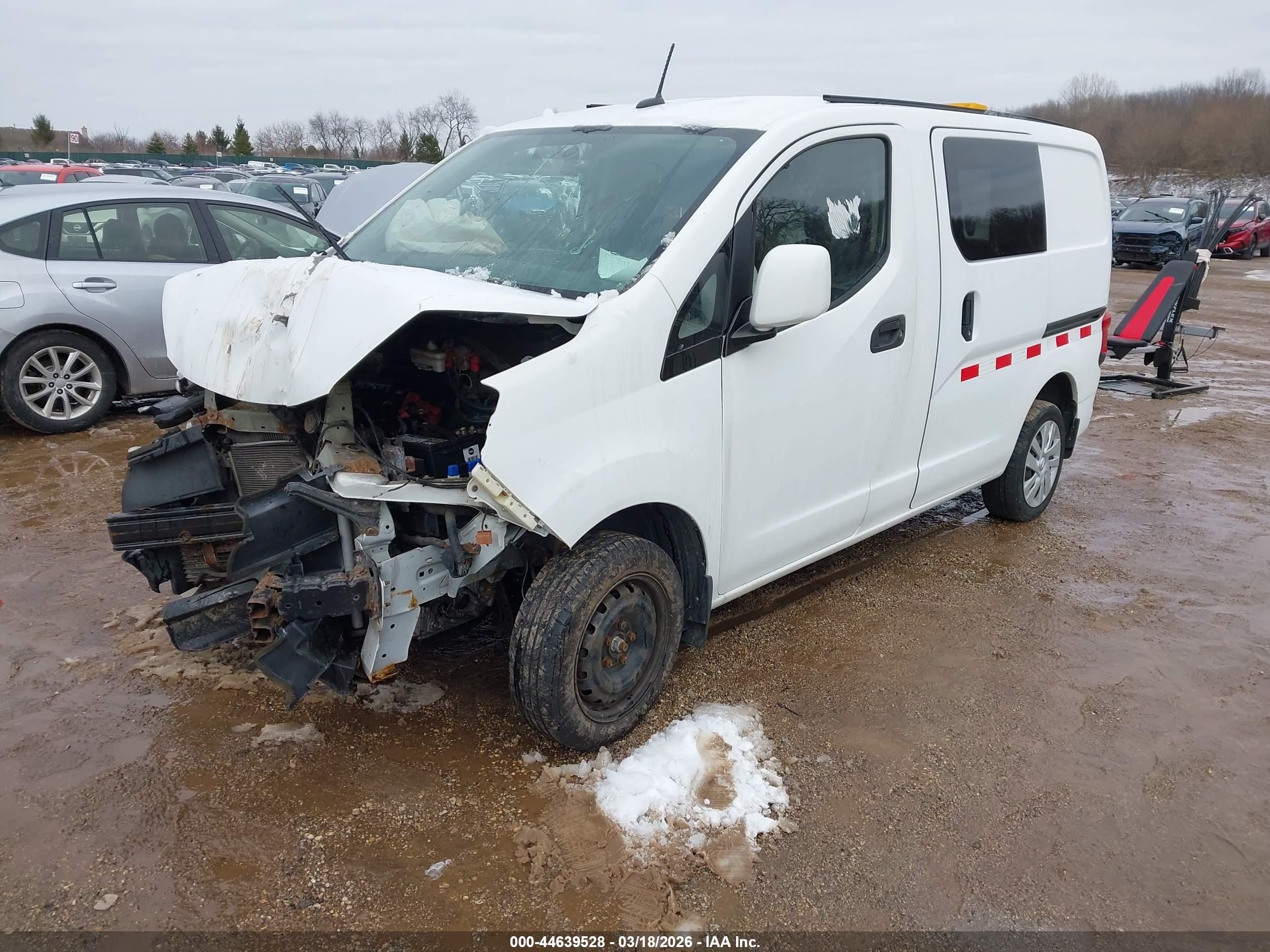 NISSAN NV200 image 2