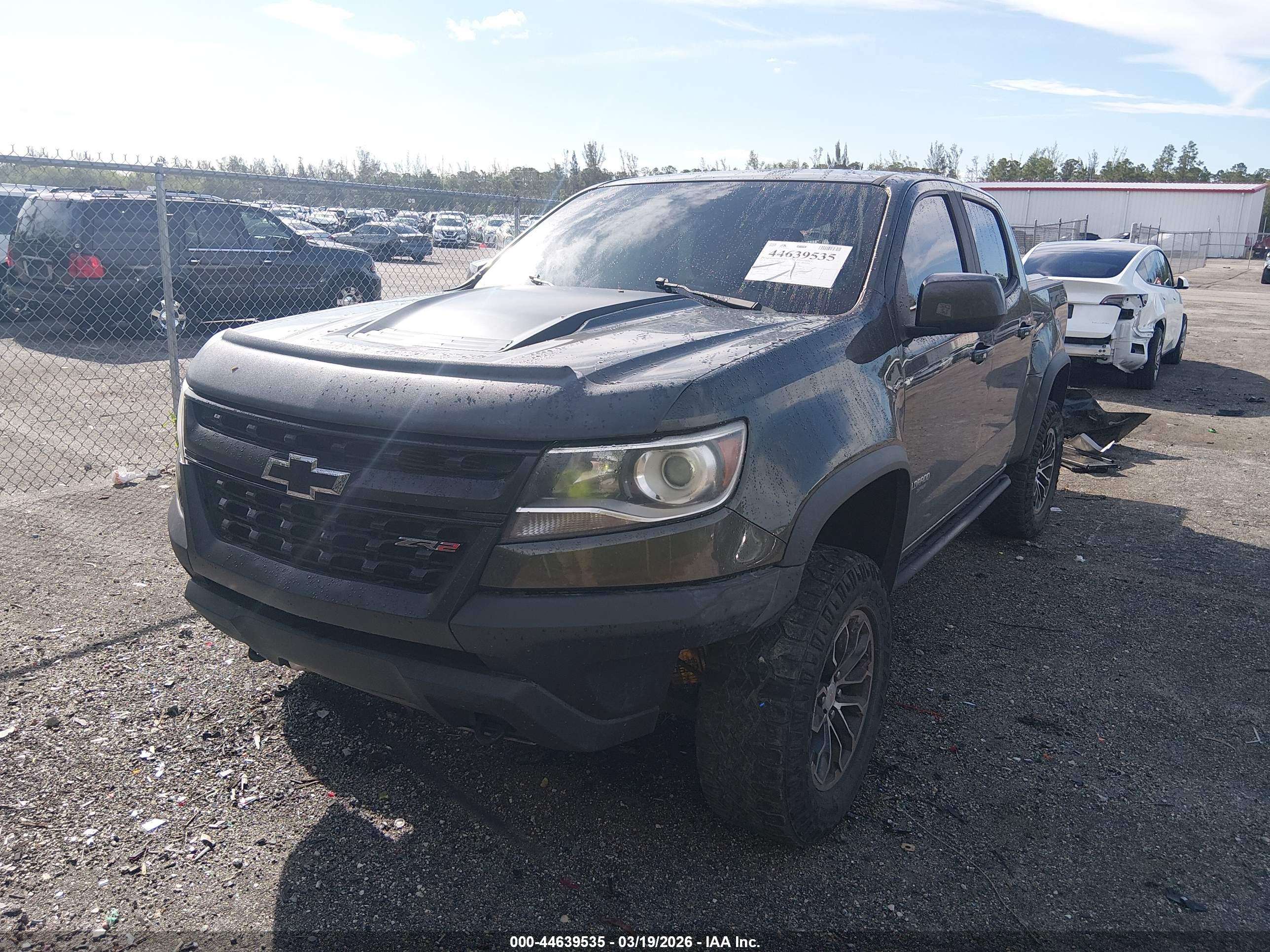 CHEVROLET COLORADO image 2