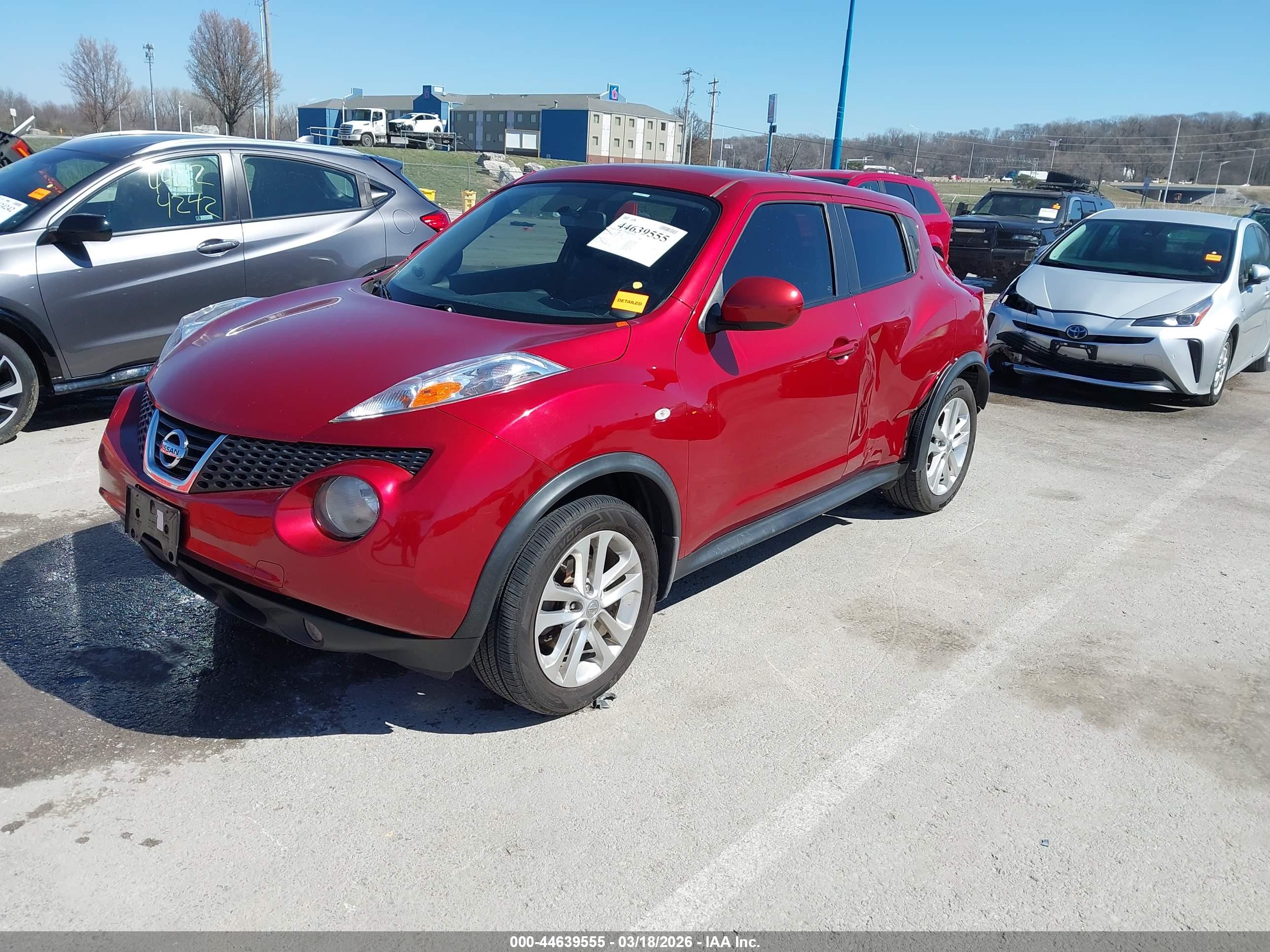 NISSAN JUKE image 2