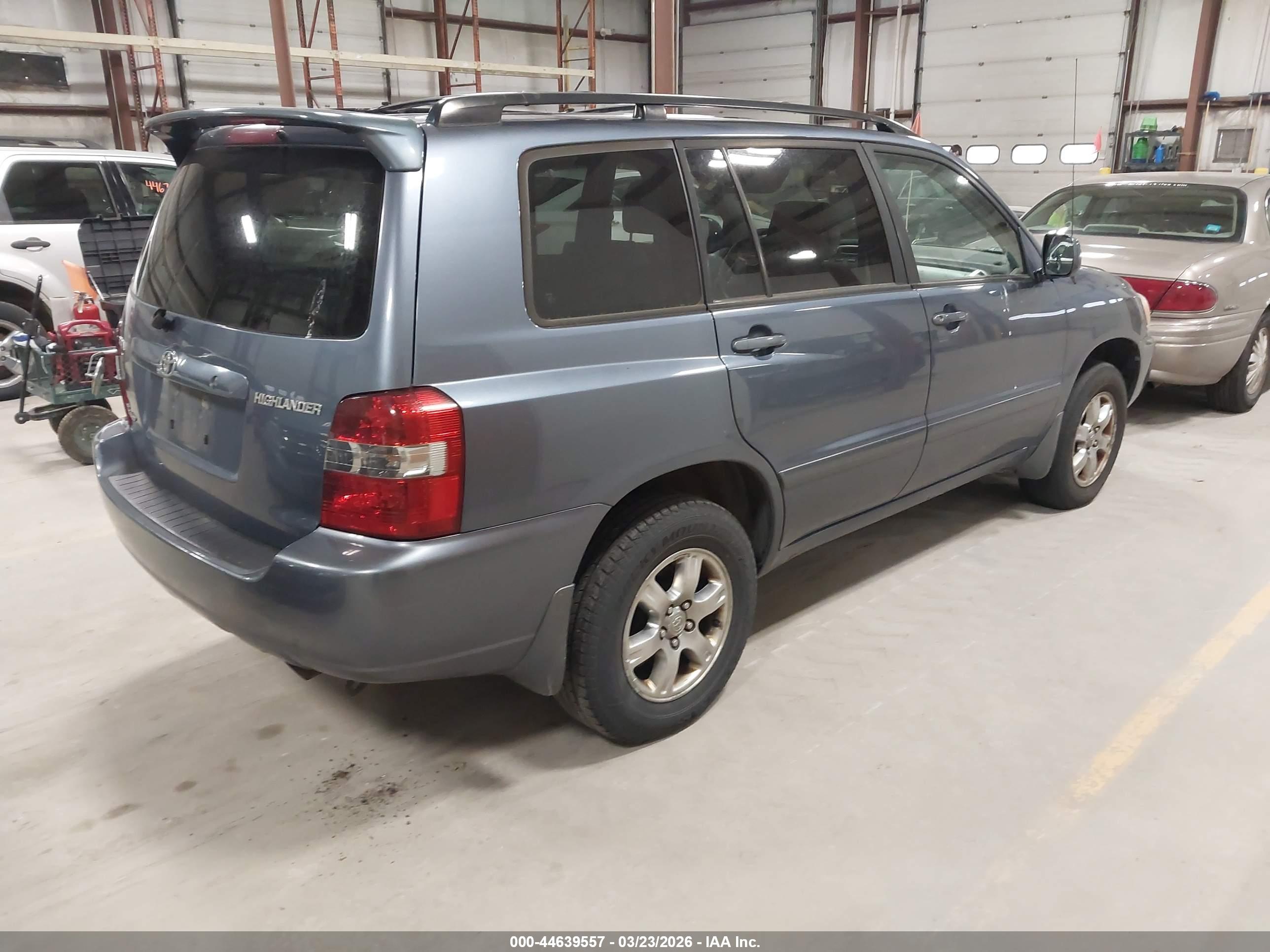 TOYOTA HIGHLANDER image 4