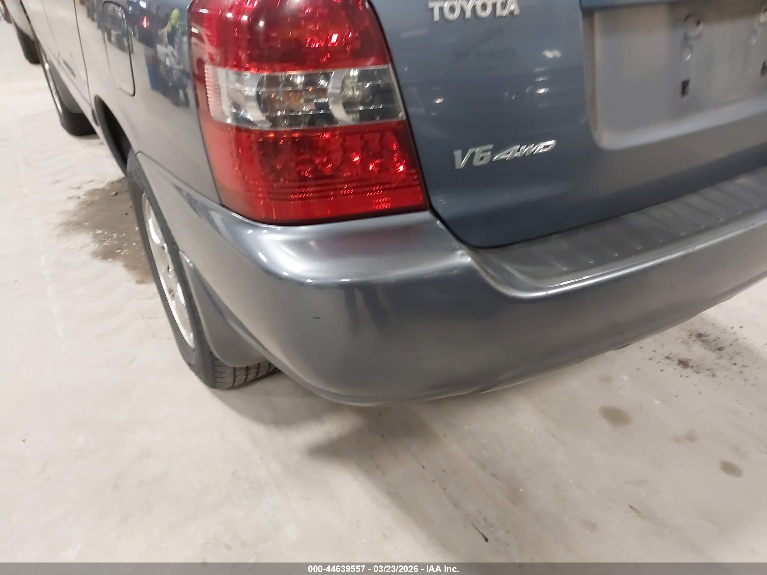 TOYOTA HIGHLANDER image 6