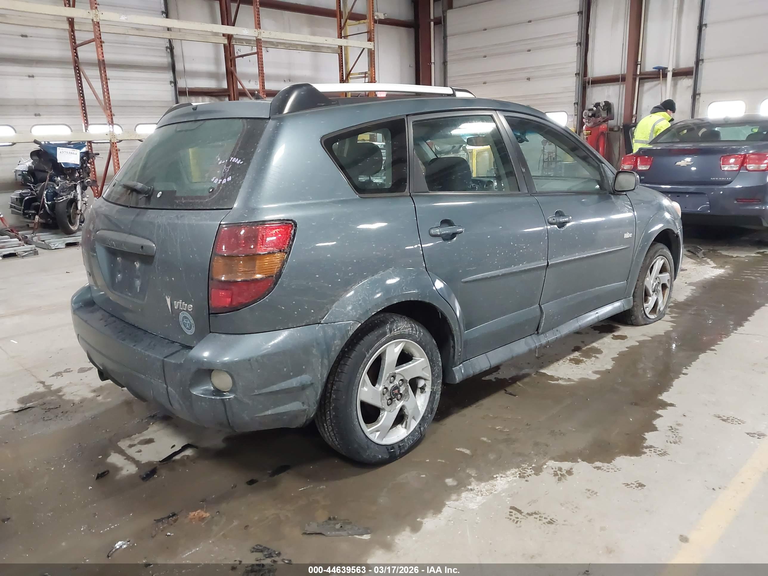 PONTIAC VIBE image 4