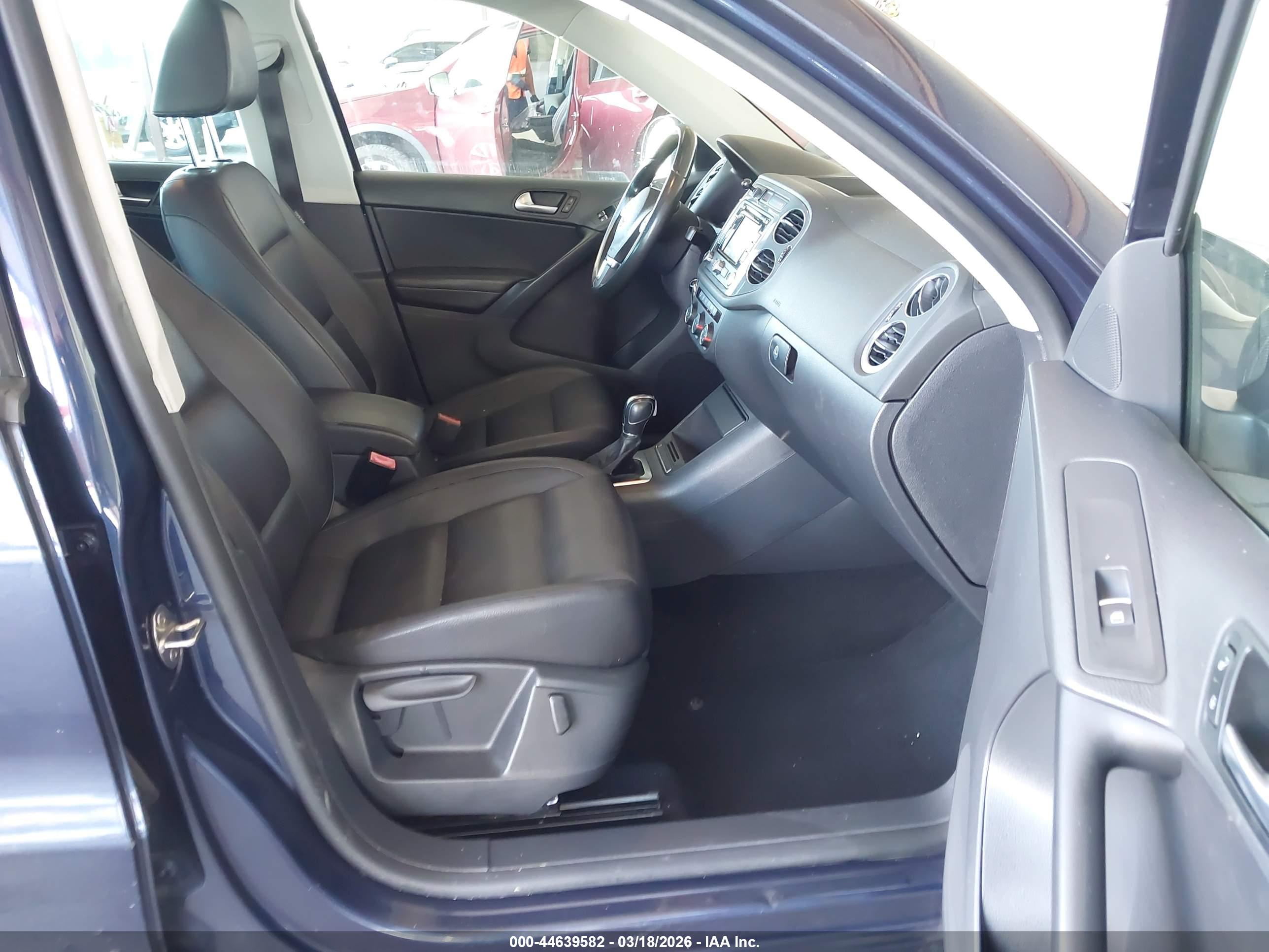 VOLKSWAGEN TIGUAN image 5