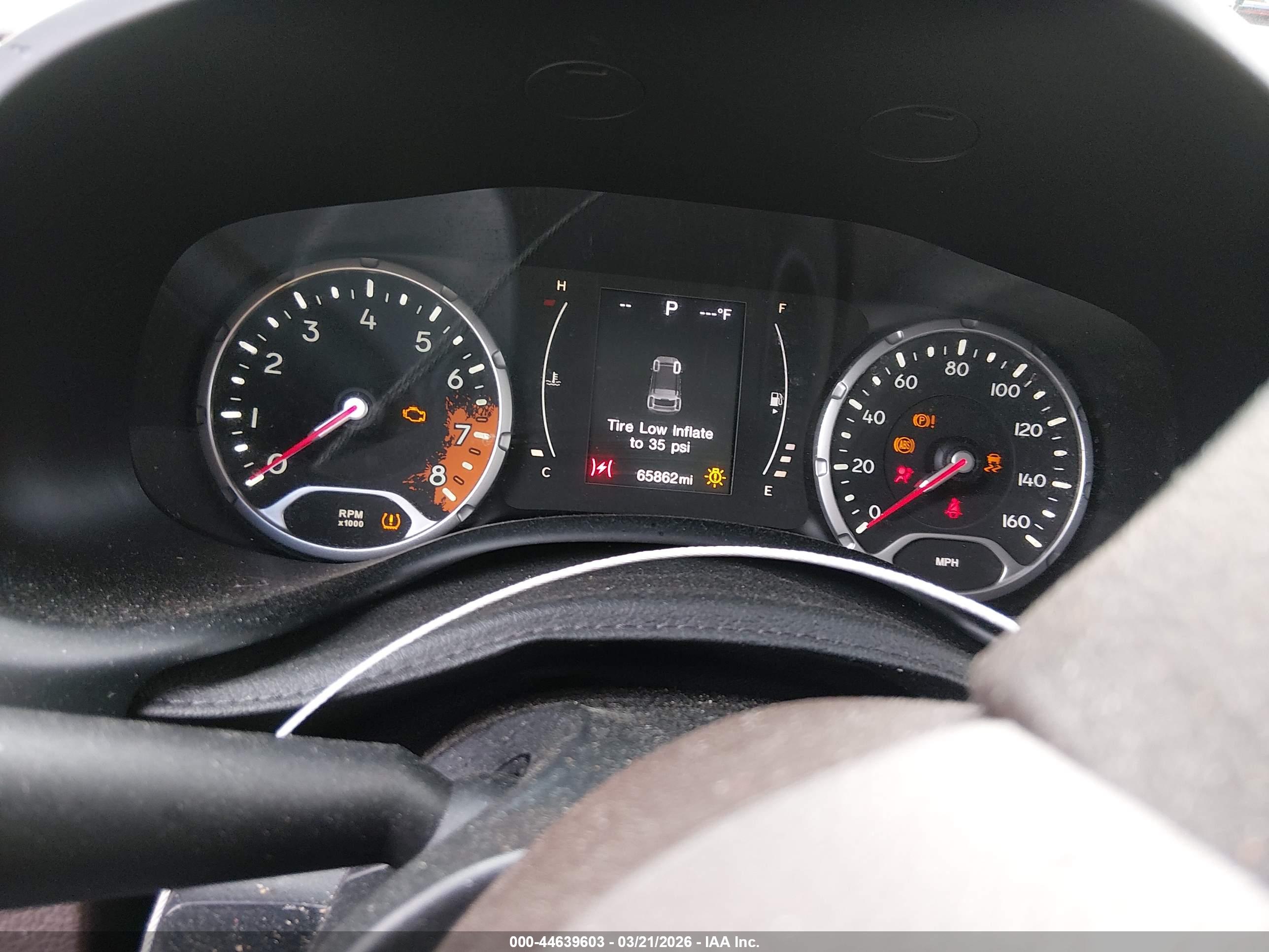 JEEP RENEGADE image 7