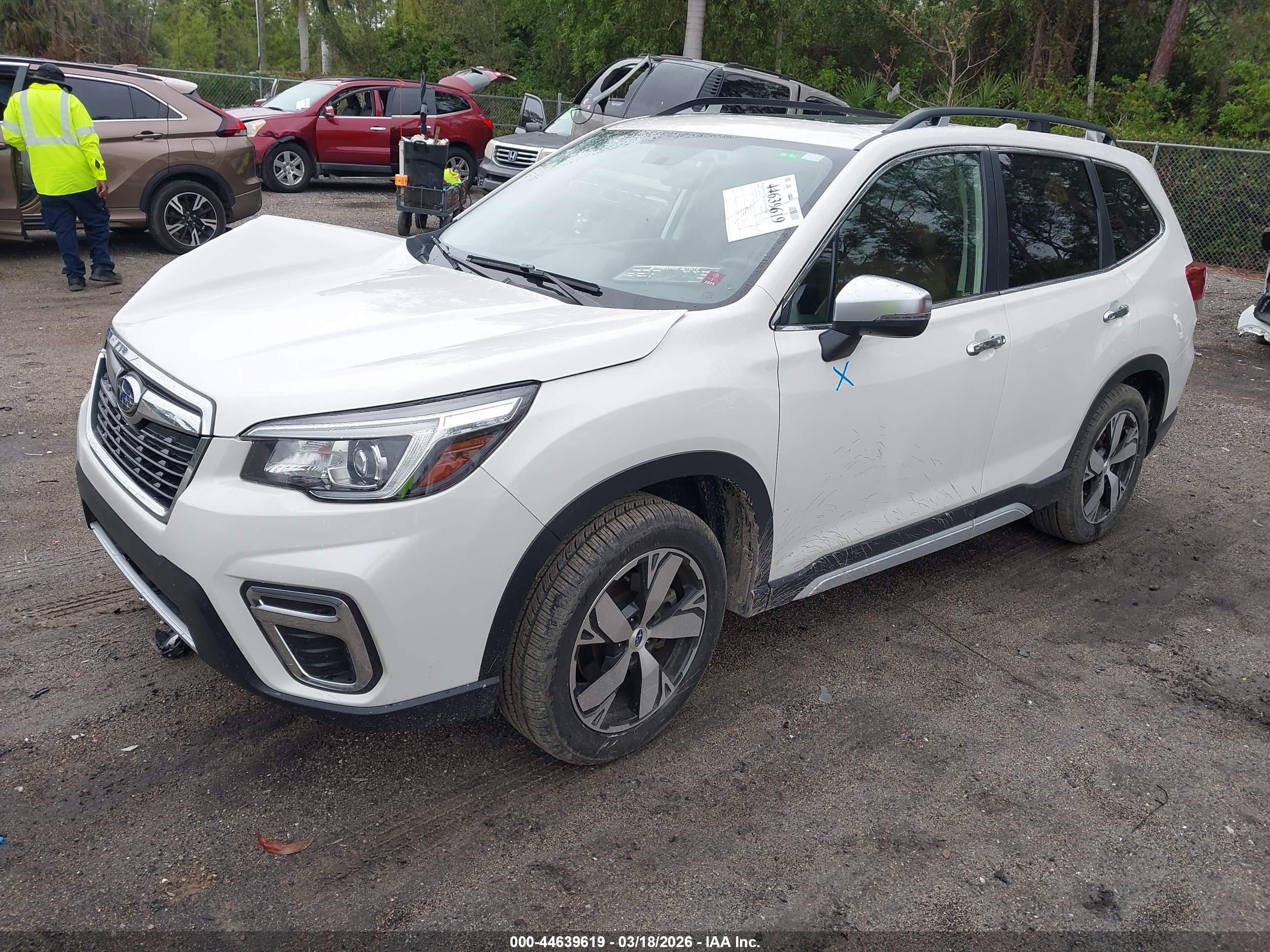 SUBARU FORESTER image 2