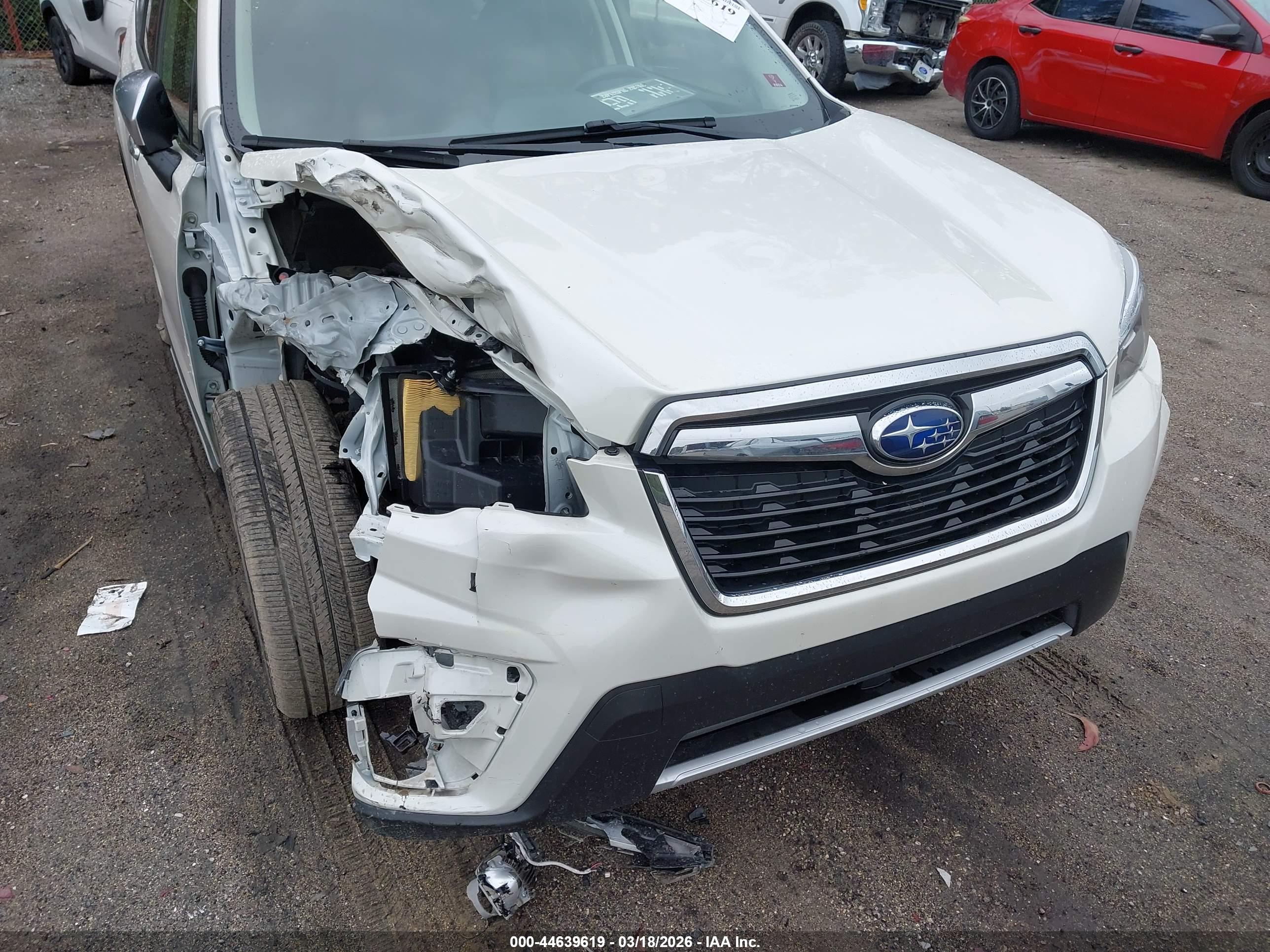 SUBARU FORESTER image 6