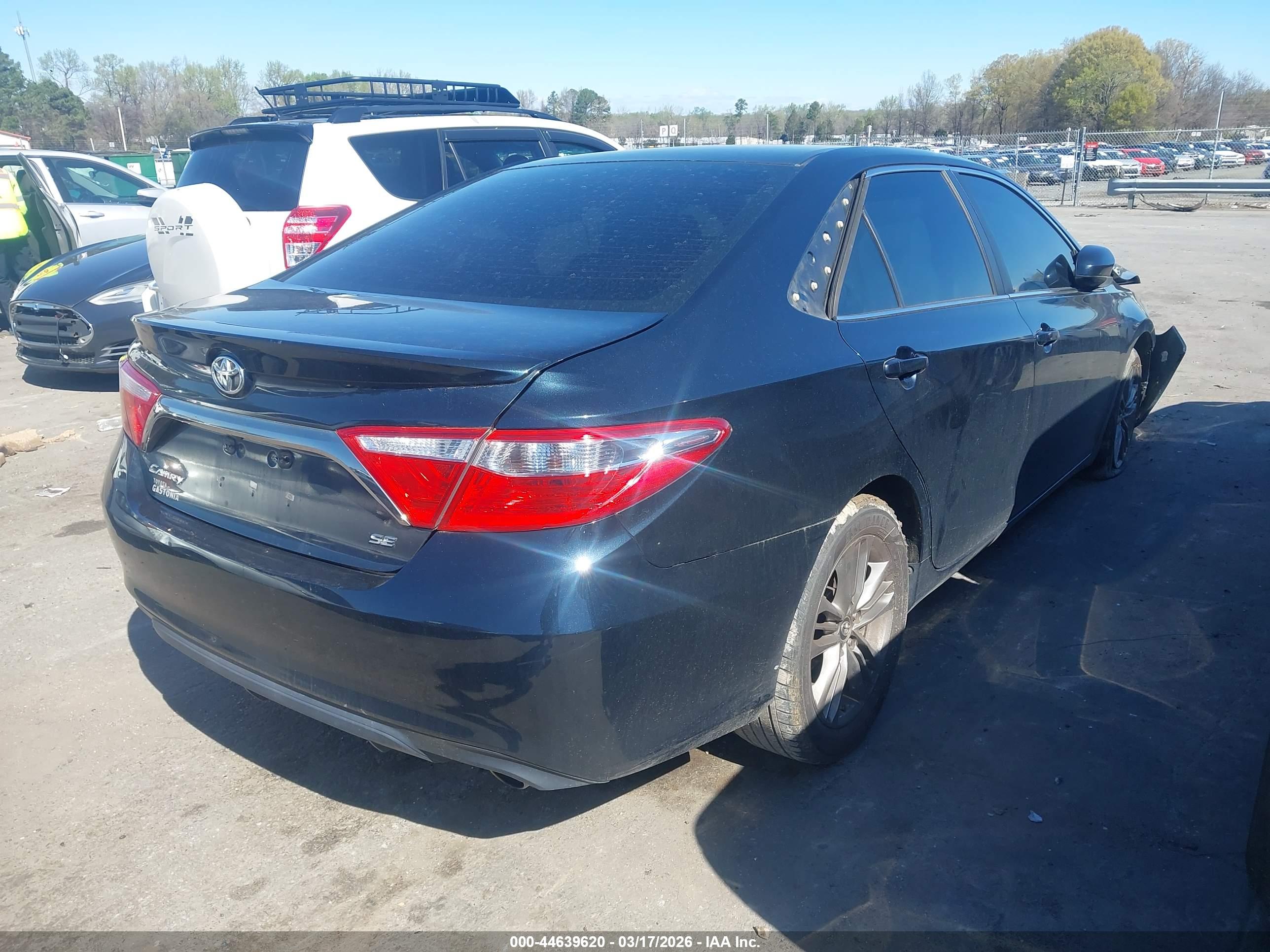 TOYOTA CAMRY image 4