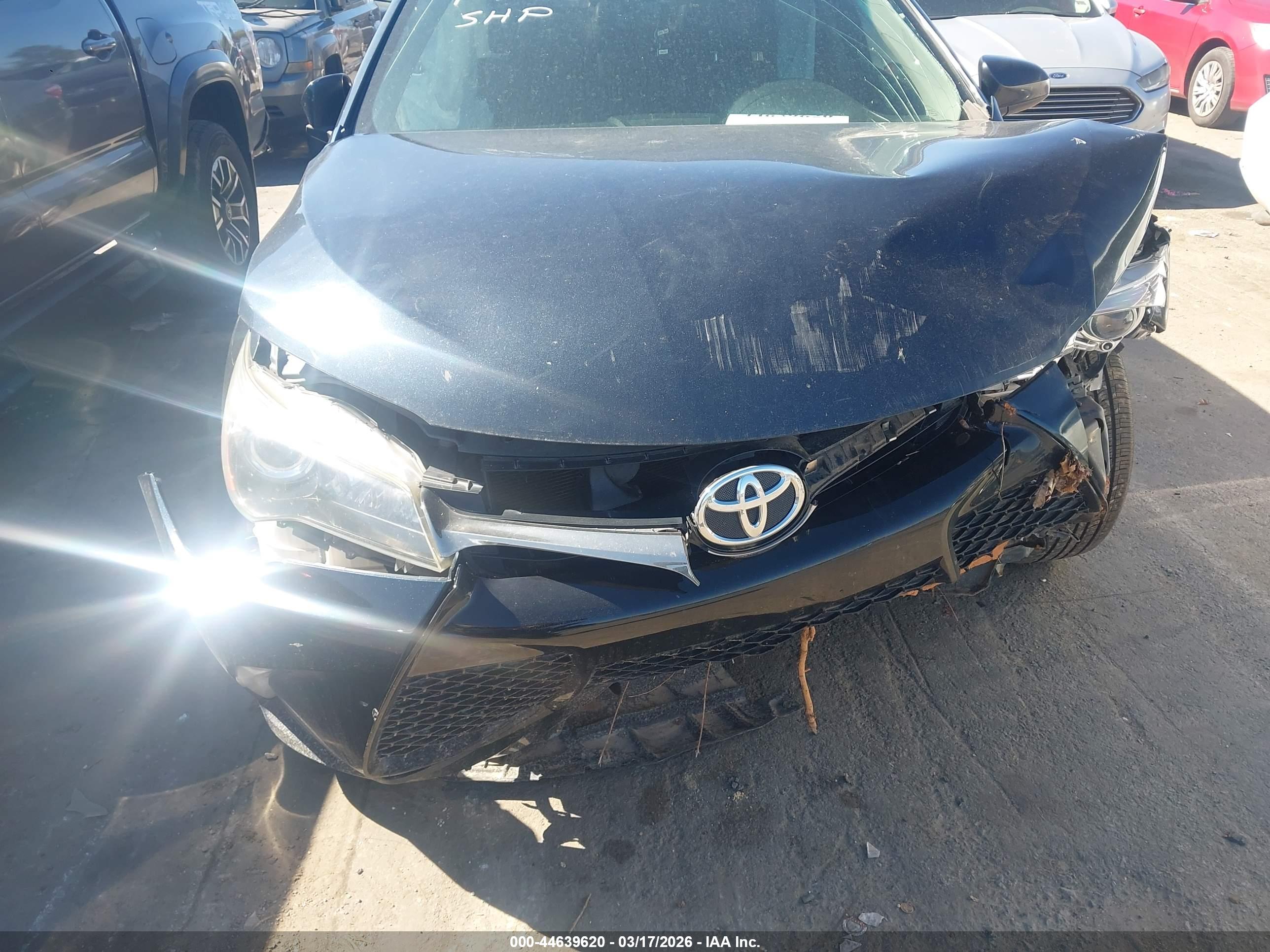 TOYOTA CAMRY image 6