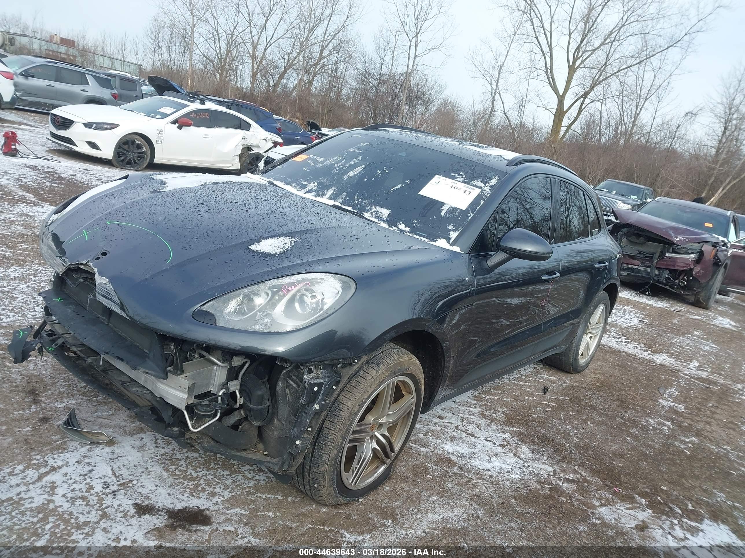 PORSCHE MACAN image 2