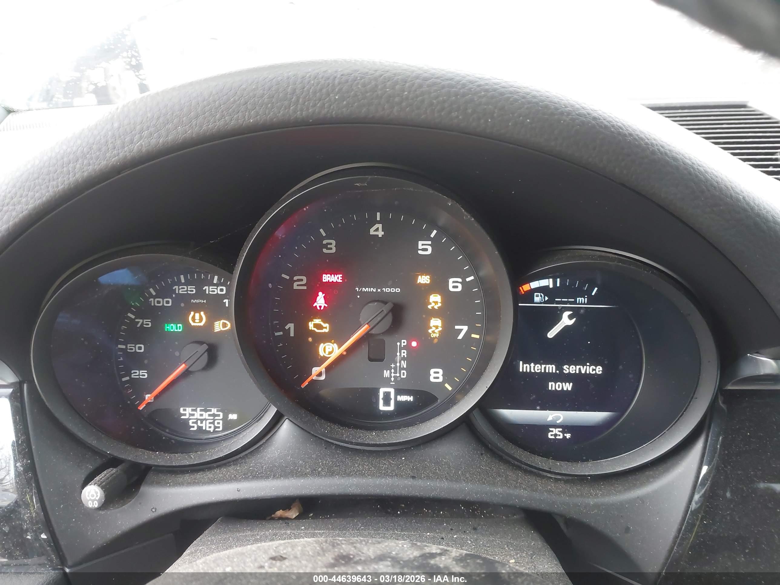 PORSCHE MACAN image 7