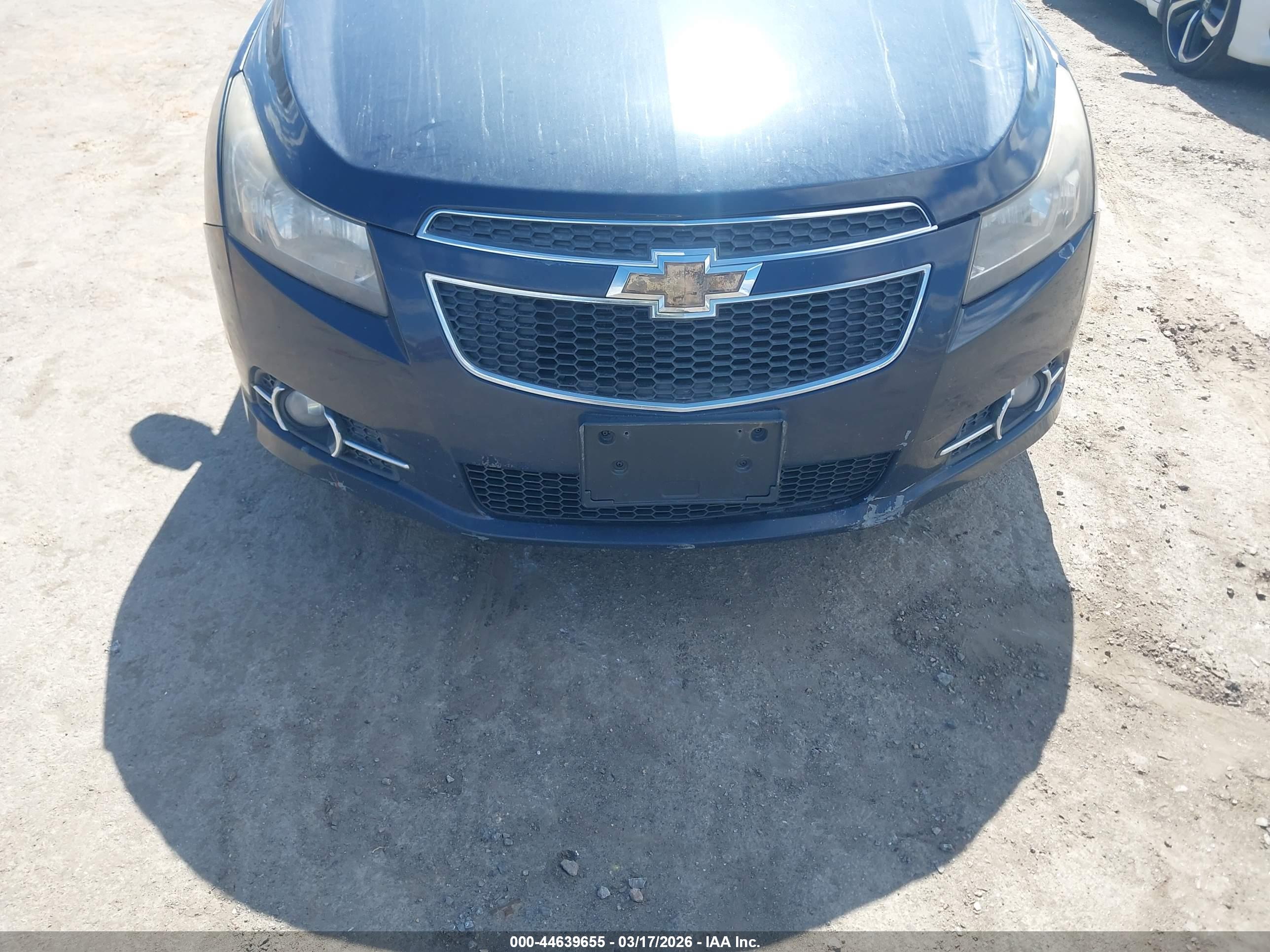 CHEVROLET CRUZE image 6