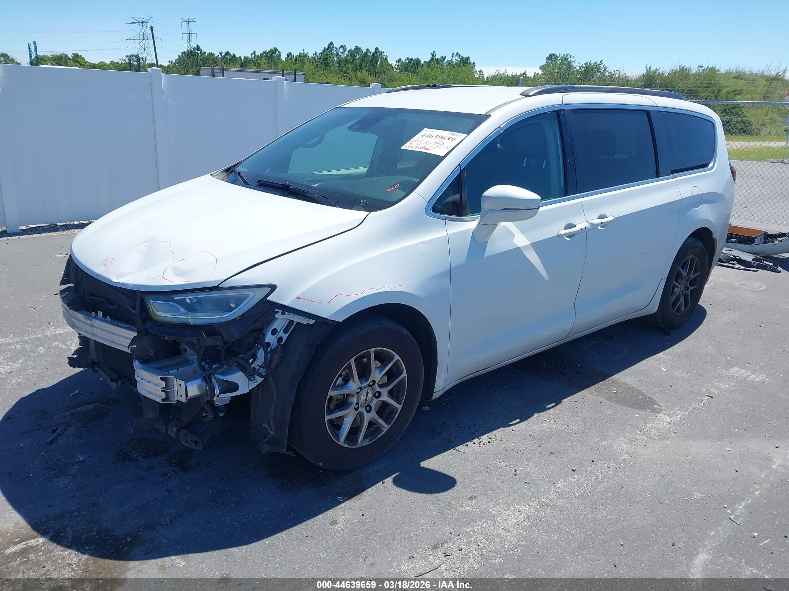CHRYSLER PACIFICA image 2