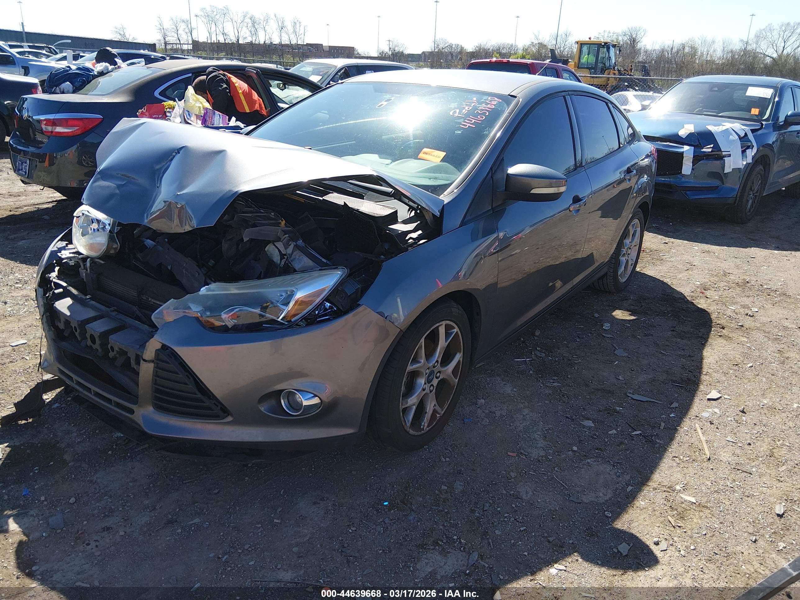 FORD FOCUS image 2