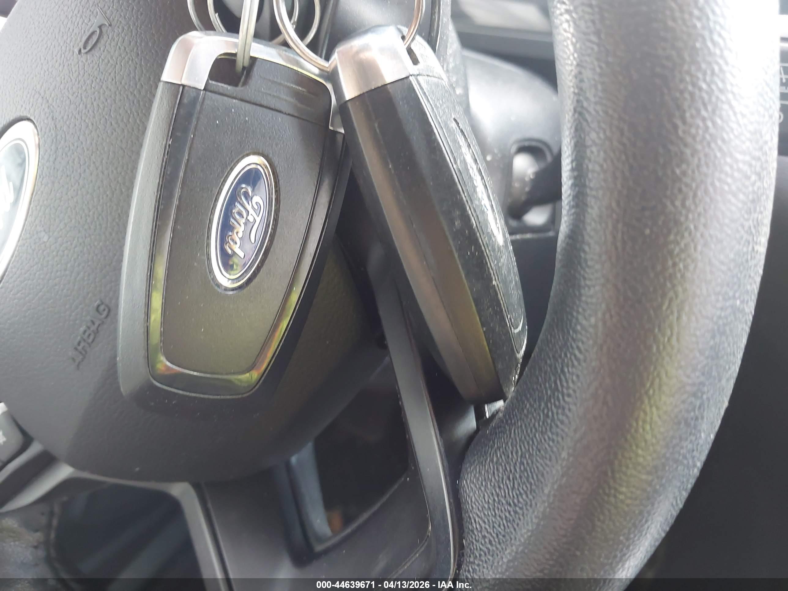 FORD EXPLORER image 11
