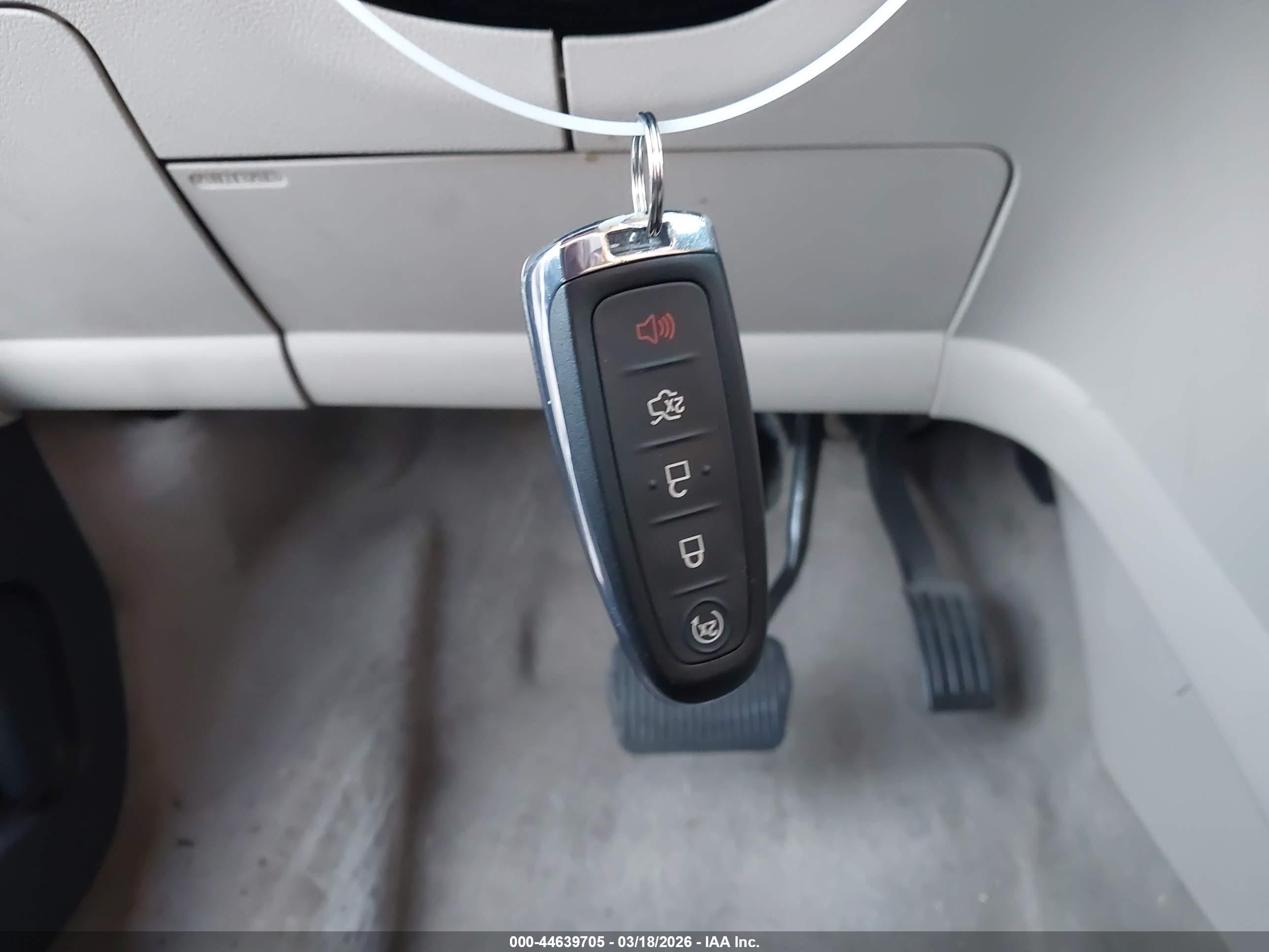 FORD ESCAPE image 11