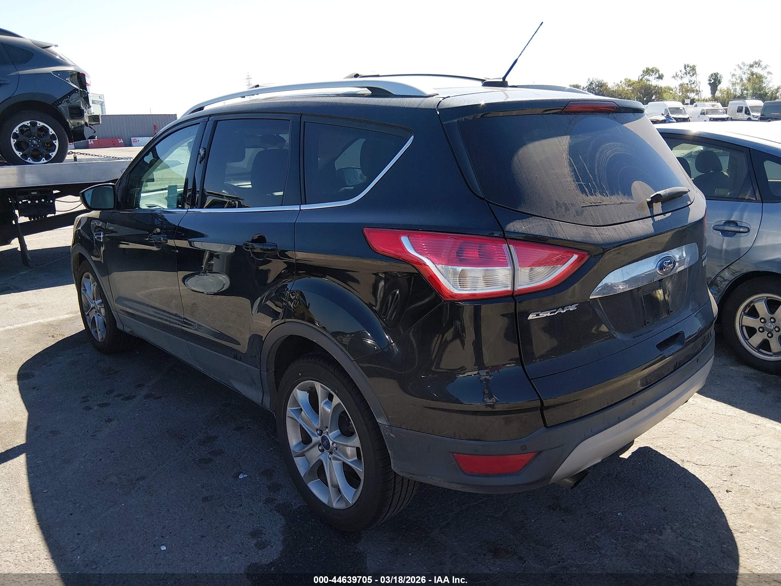 FORD ESCAPE image 3