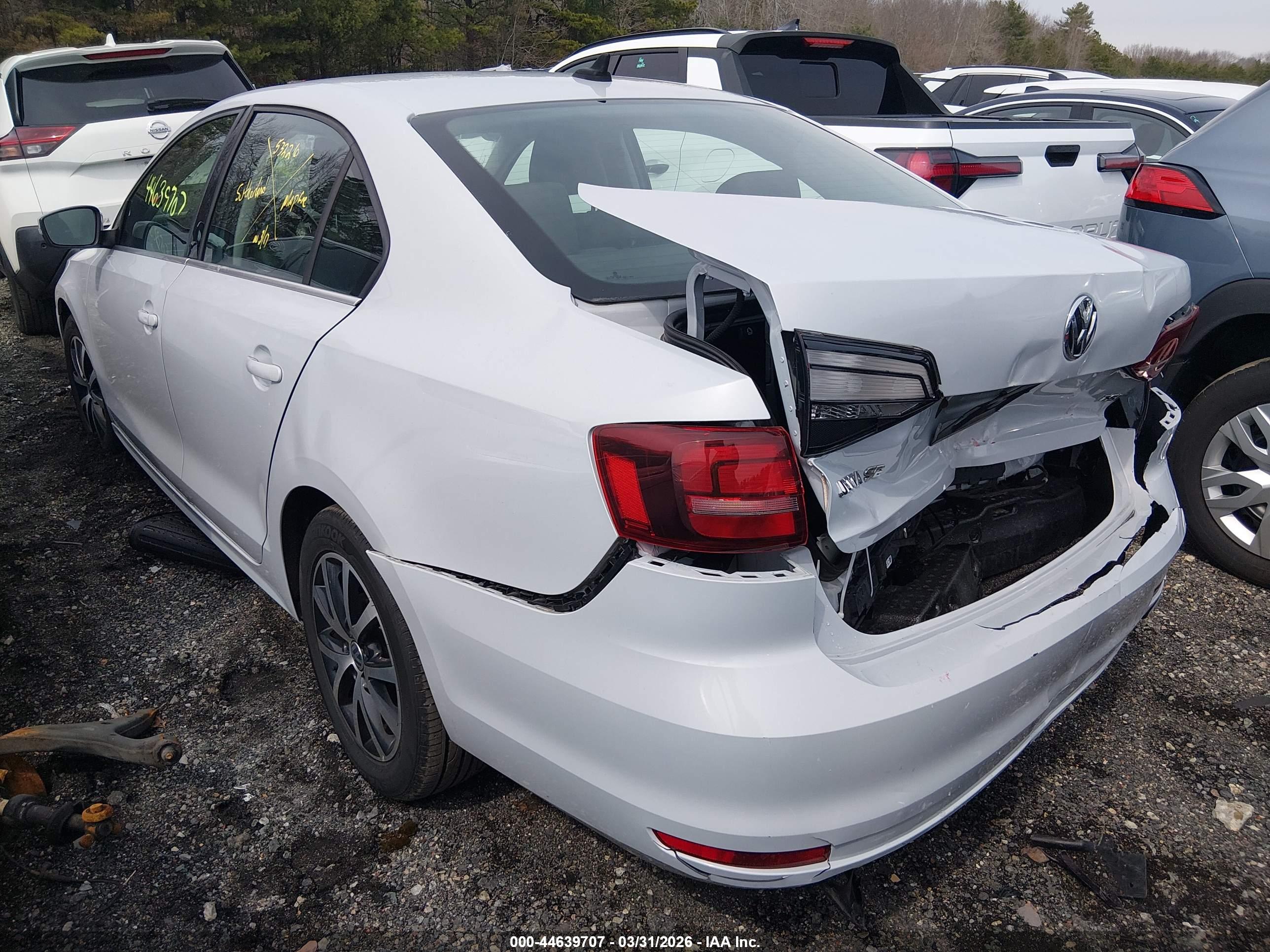 VOLKSWAGEN JETTA image 3