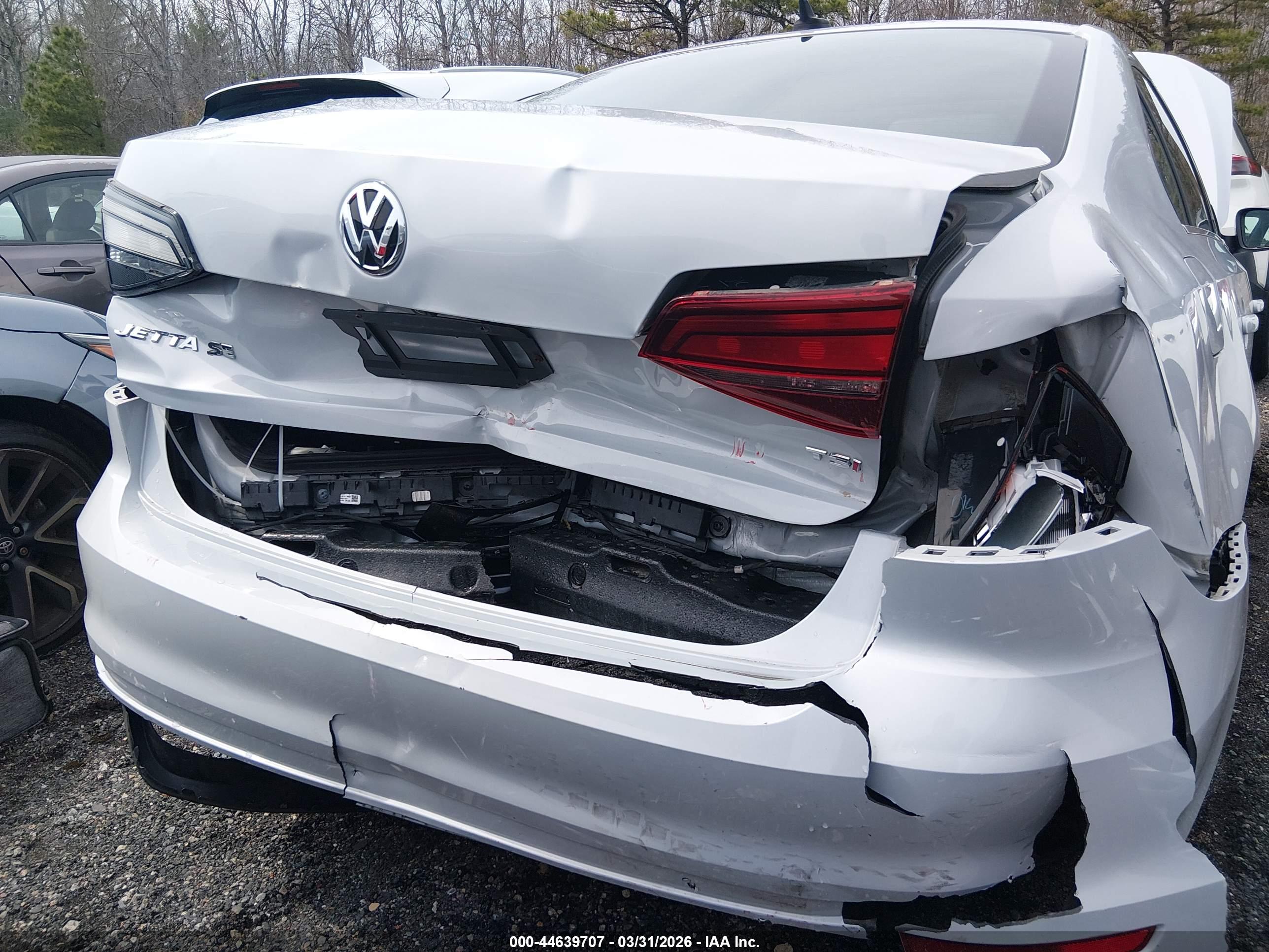 VOLKSWAGEN JETTA image 6