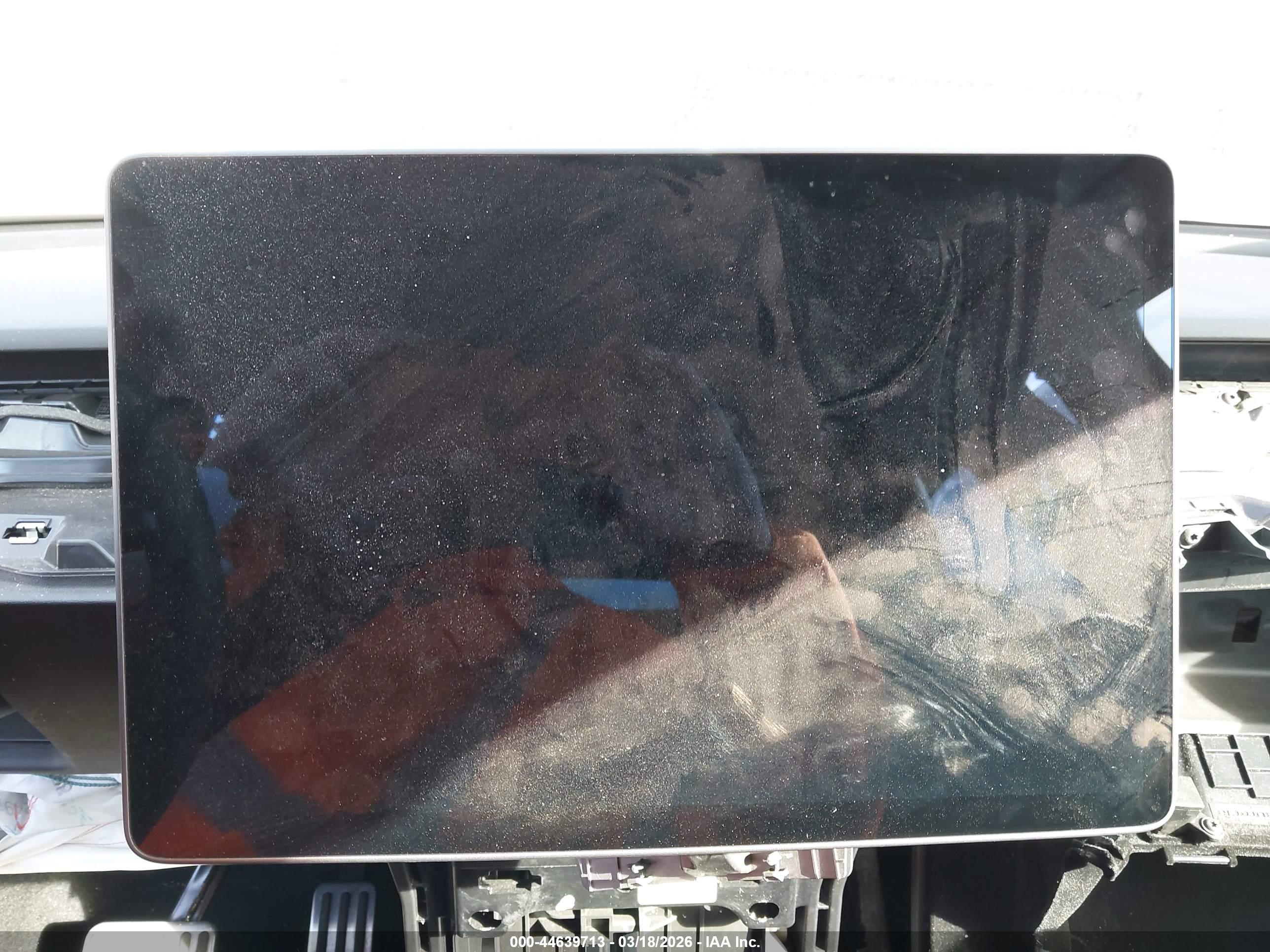 TESLA MODEL image 7