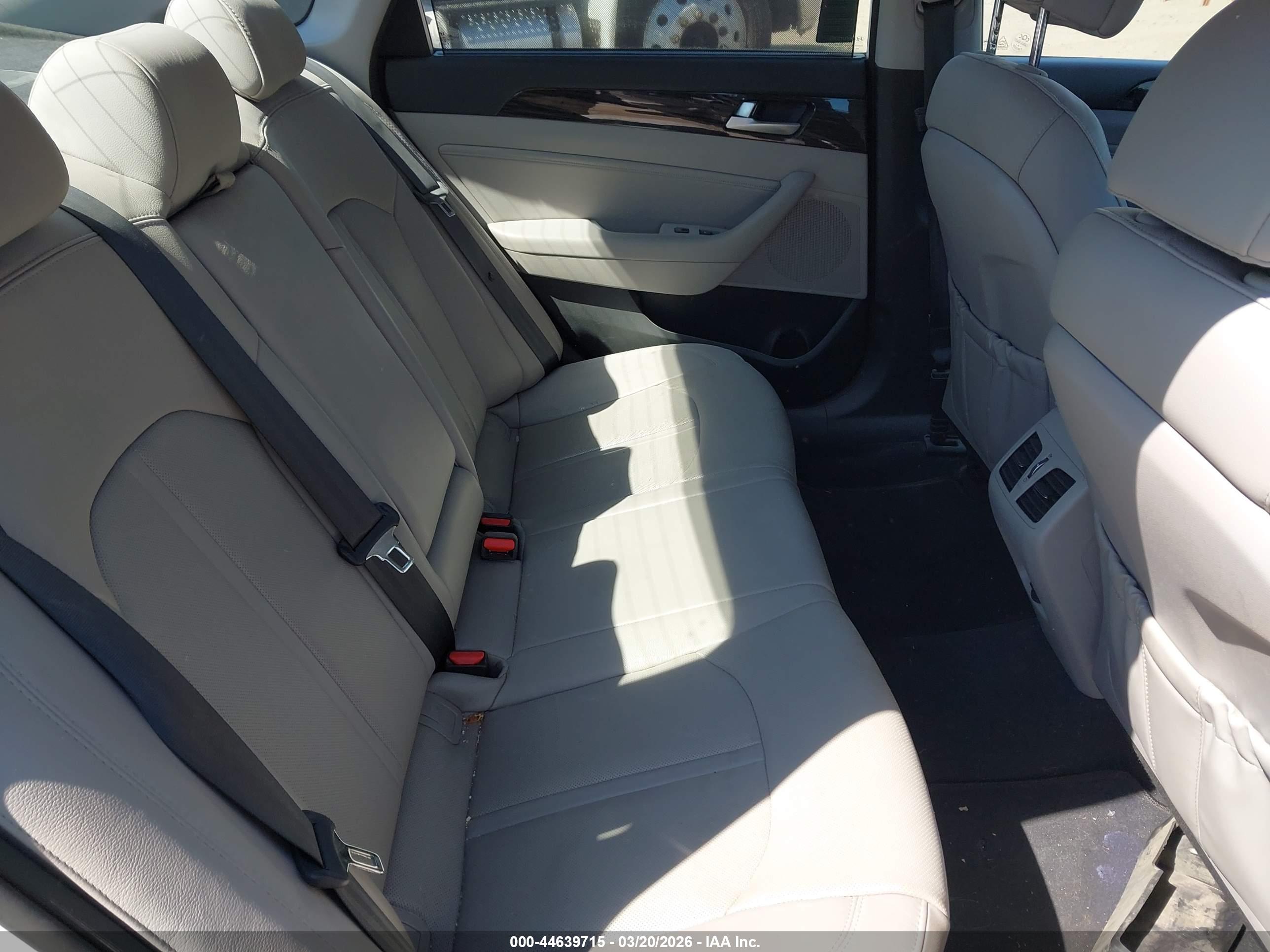 HYUNDAI SONATA image 8