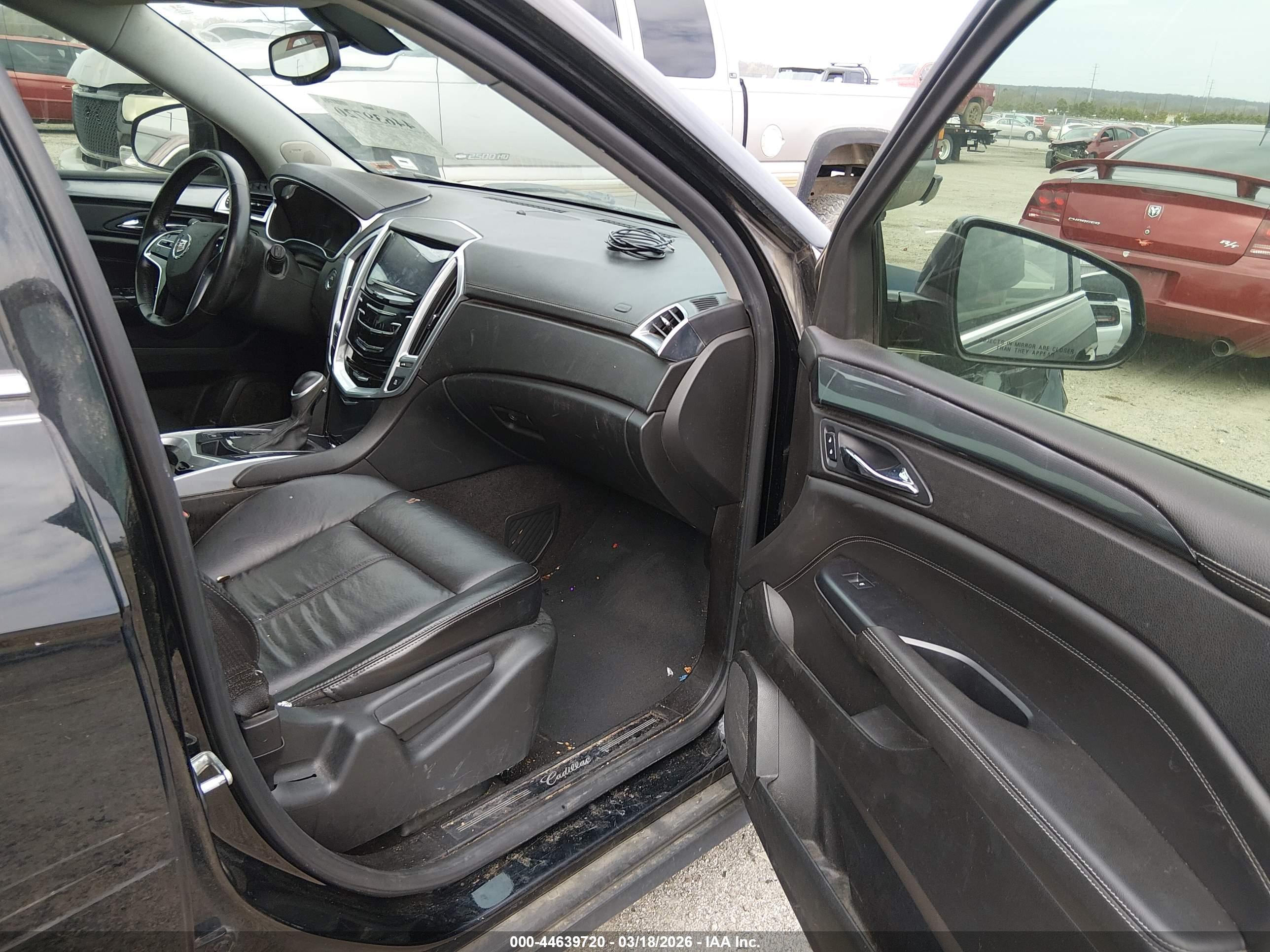 CADILLAC SRX image 5