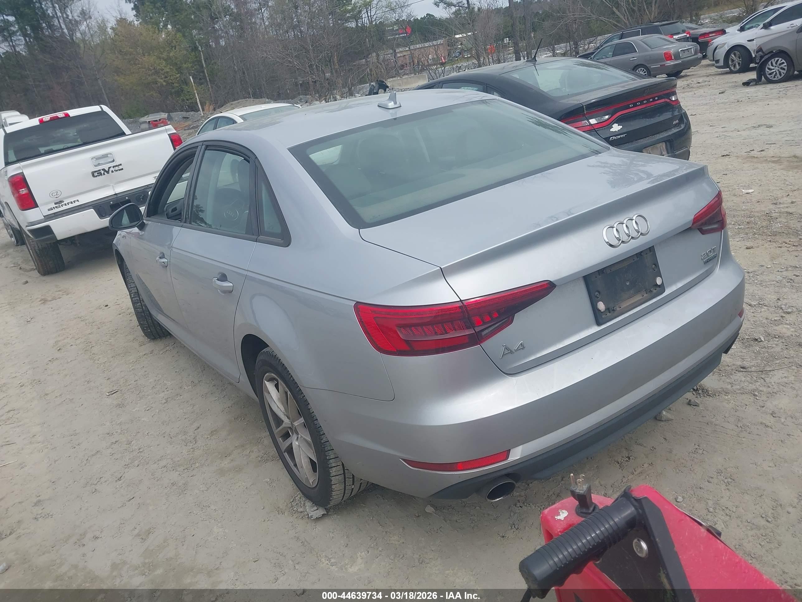 AUDI A4 image 3