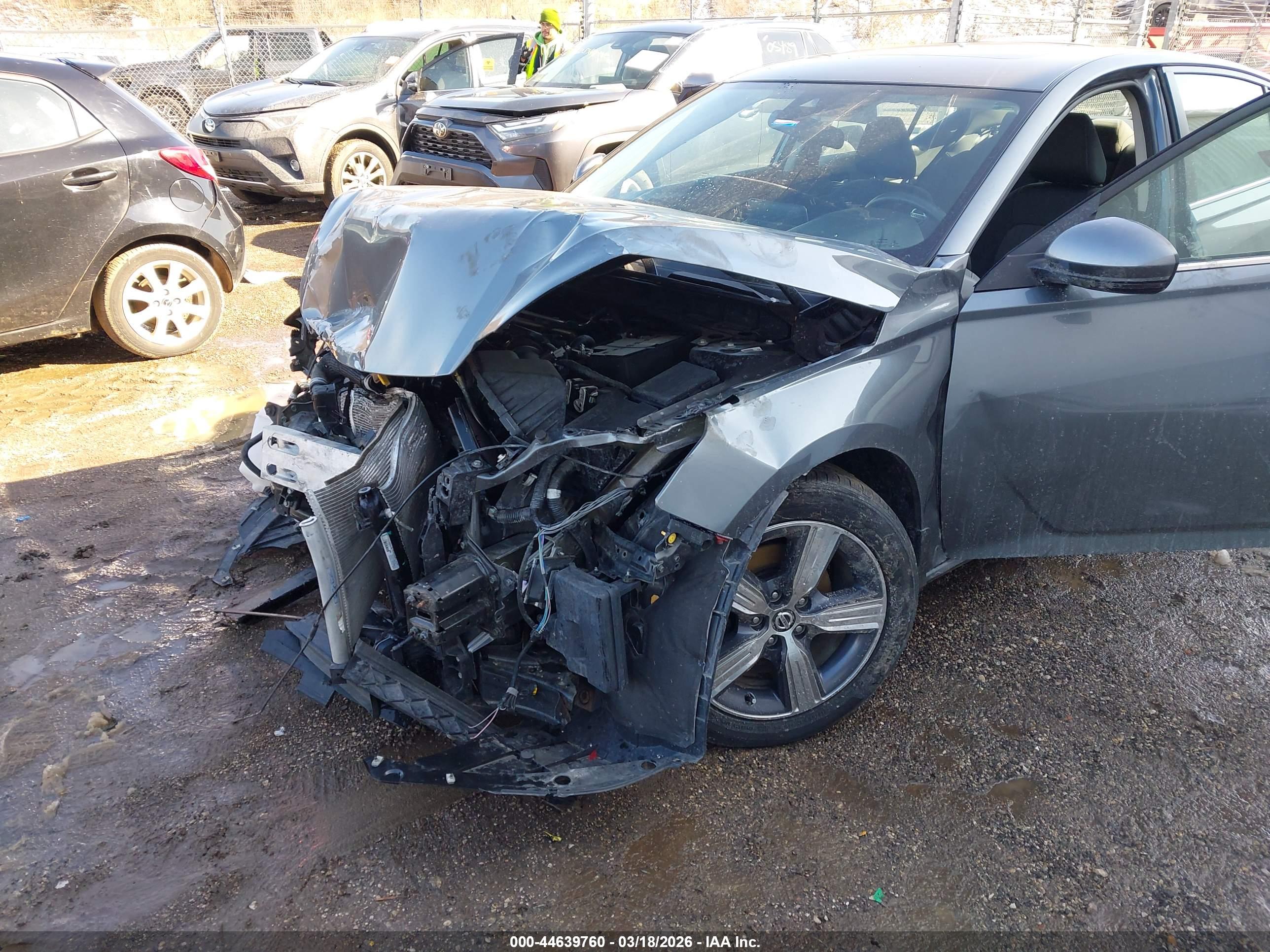 NISSAN ALTIMA image 6