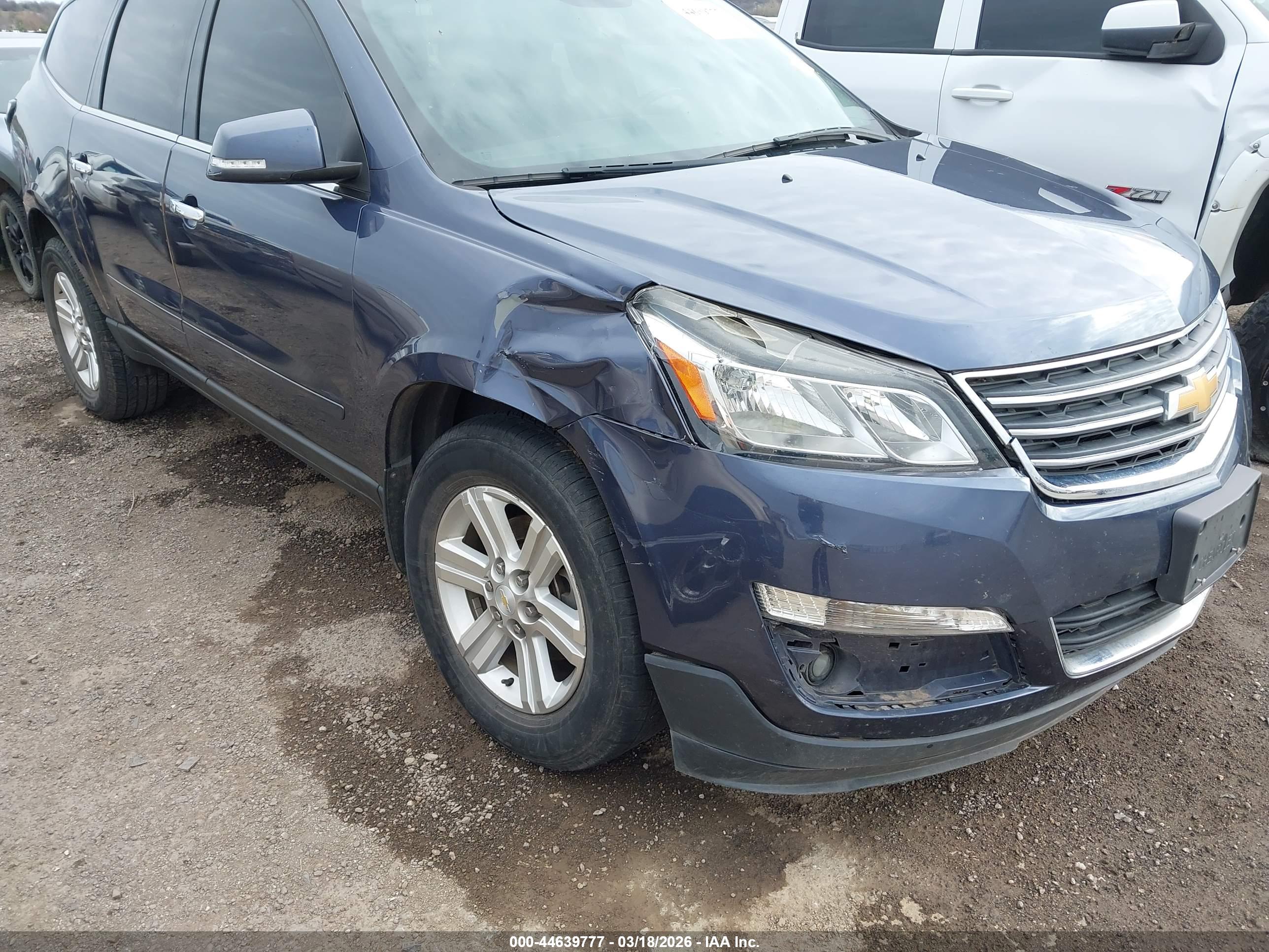 CHEVROLET TRAVERSE image 6