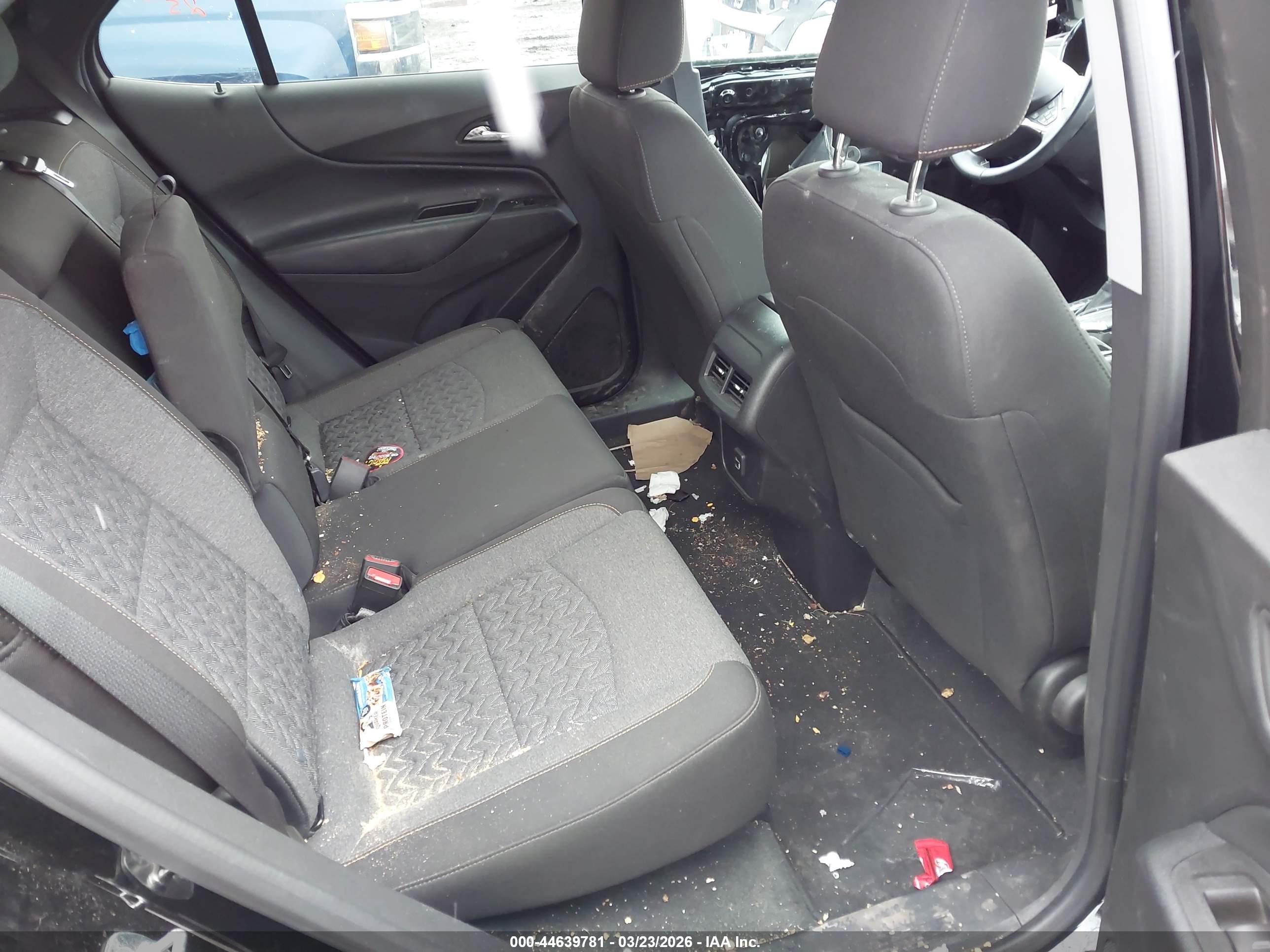 CHEVROLET EQUINOX image 8